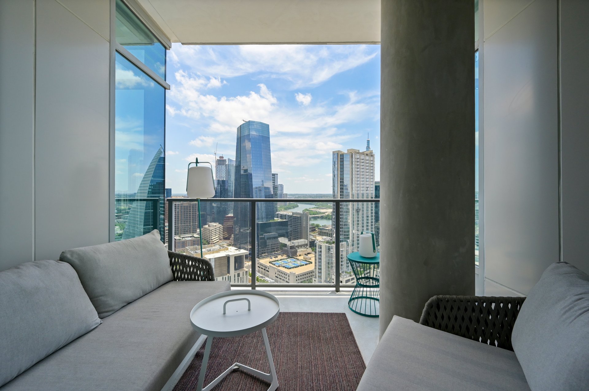 501 West Ave #3203