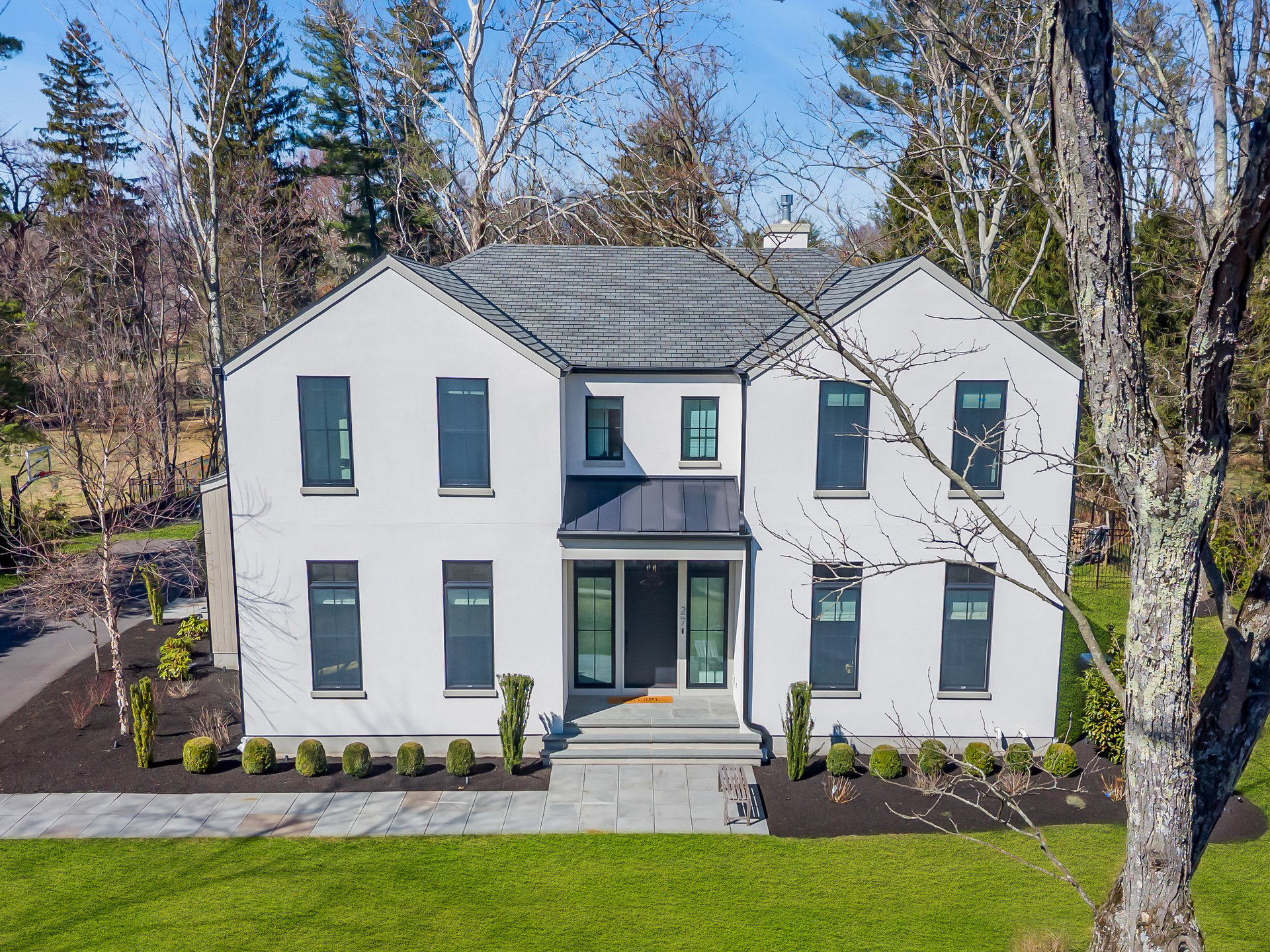 27 Tyson Ln