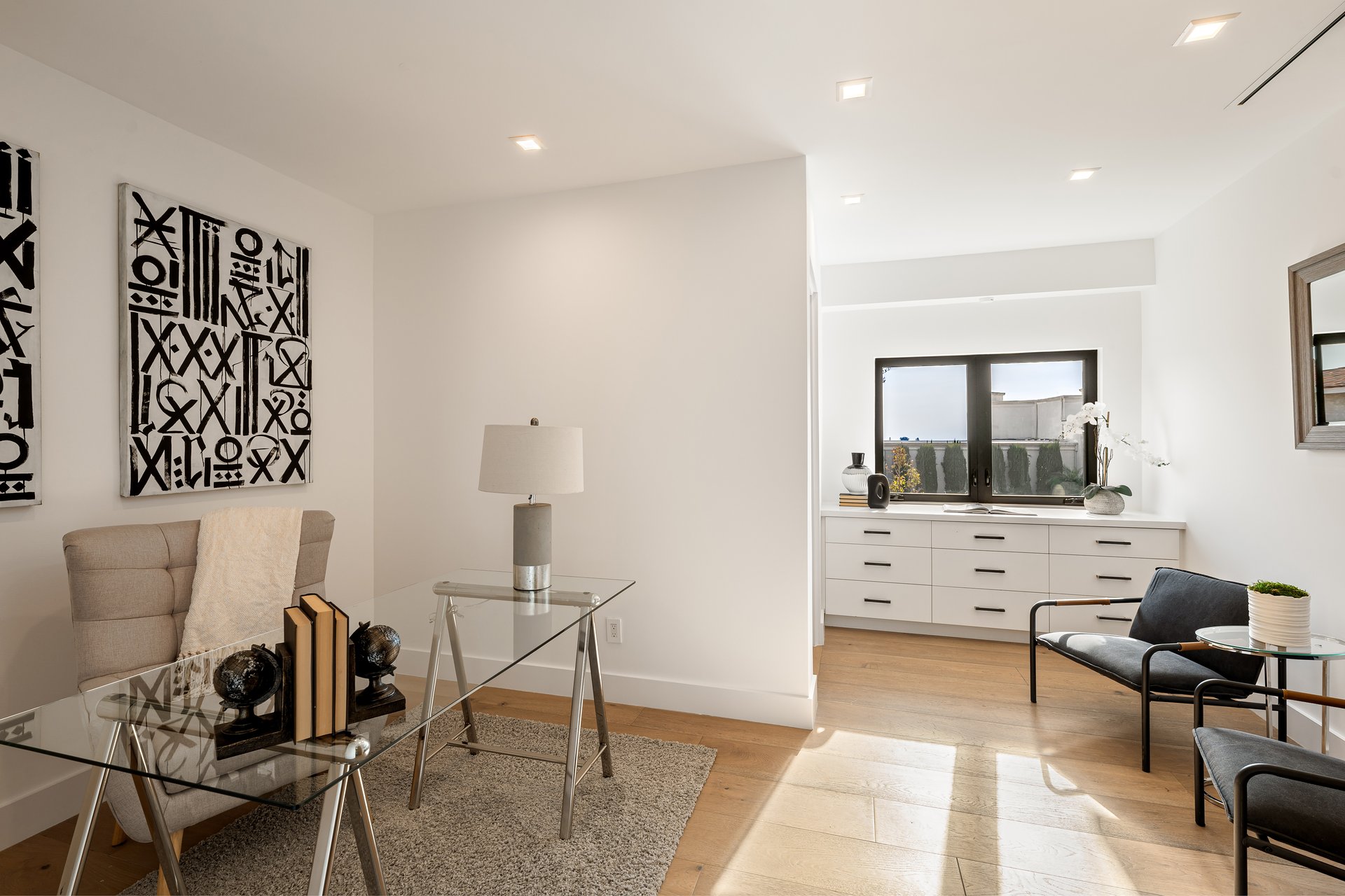 7911 Oceanus Dr, Hollywood HIlls