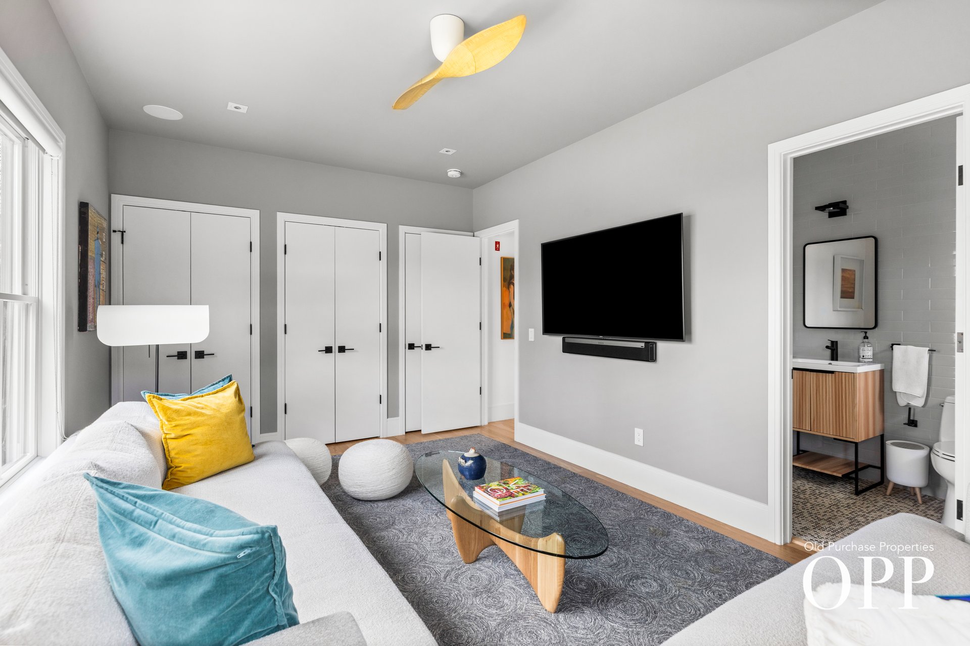 A MODERN SANCTUARY IN AN EXQUISITE LOCATION