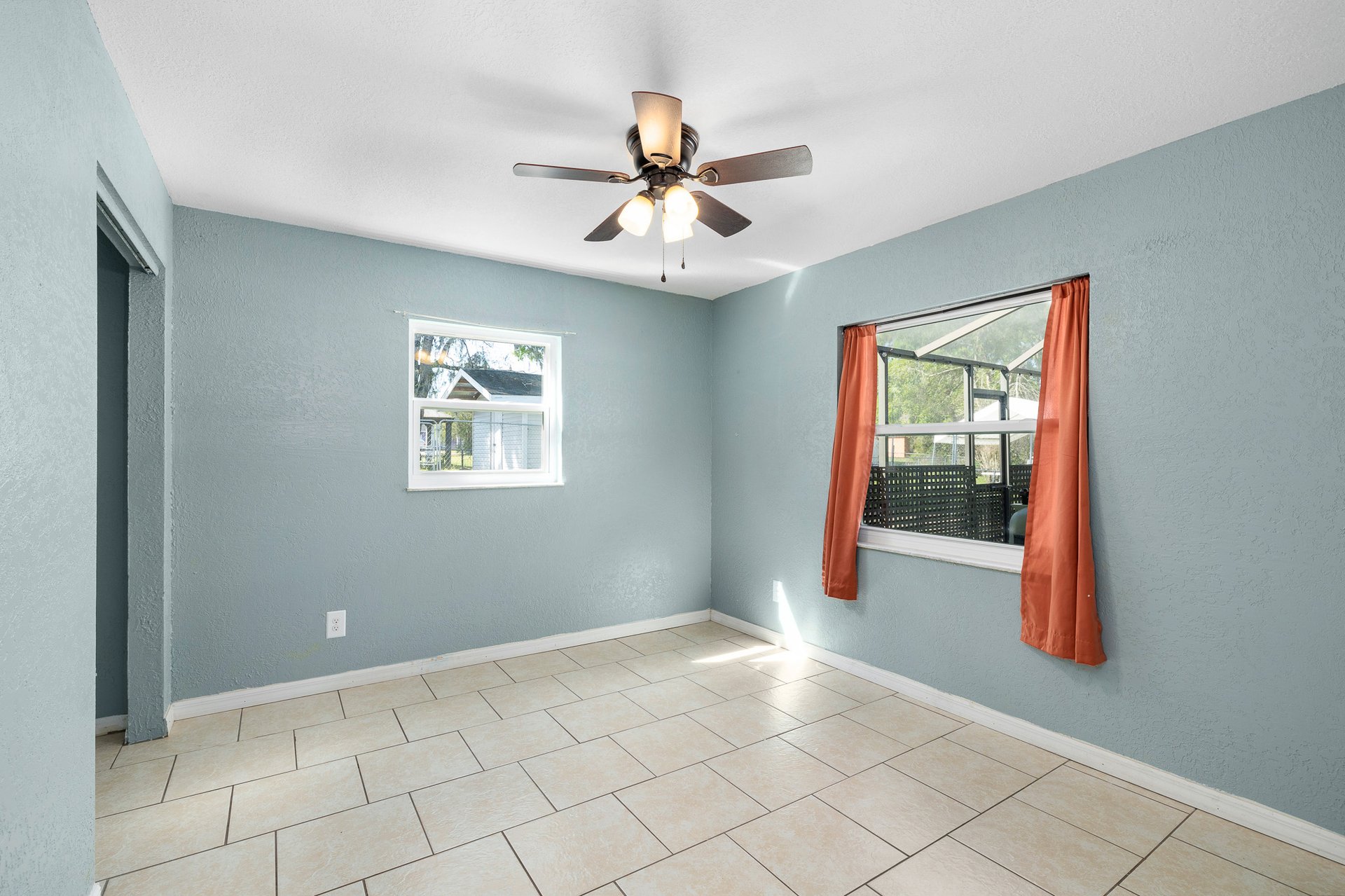 3399 RIVERDALE DR