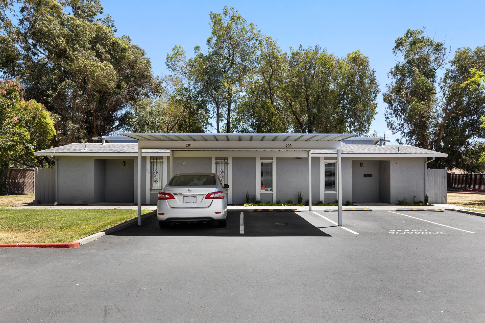 200 Del Luz Ct
