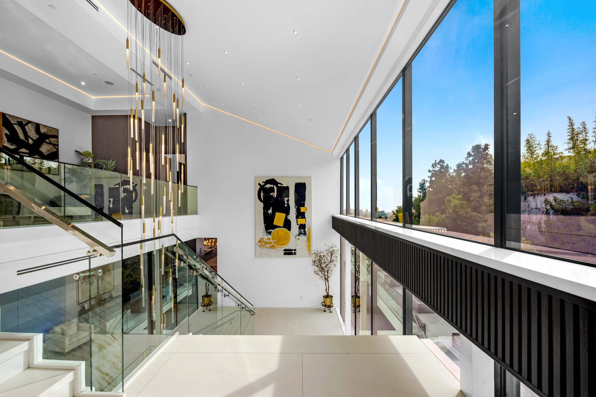 677 Nimes Road
