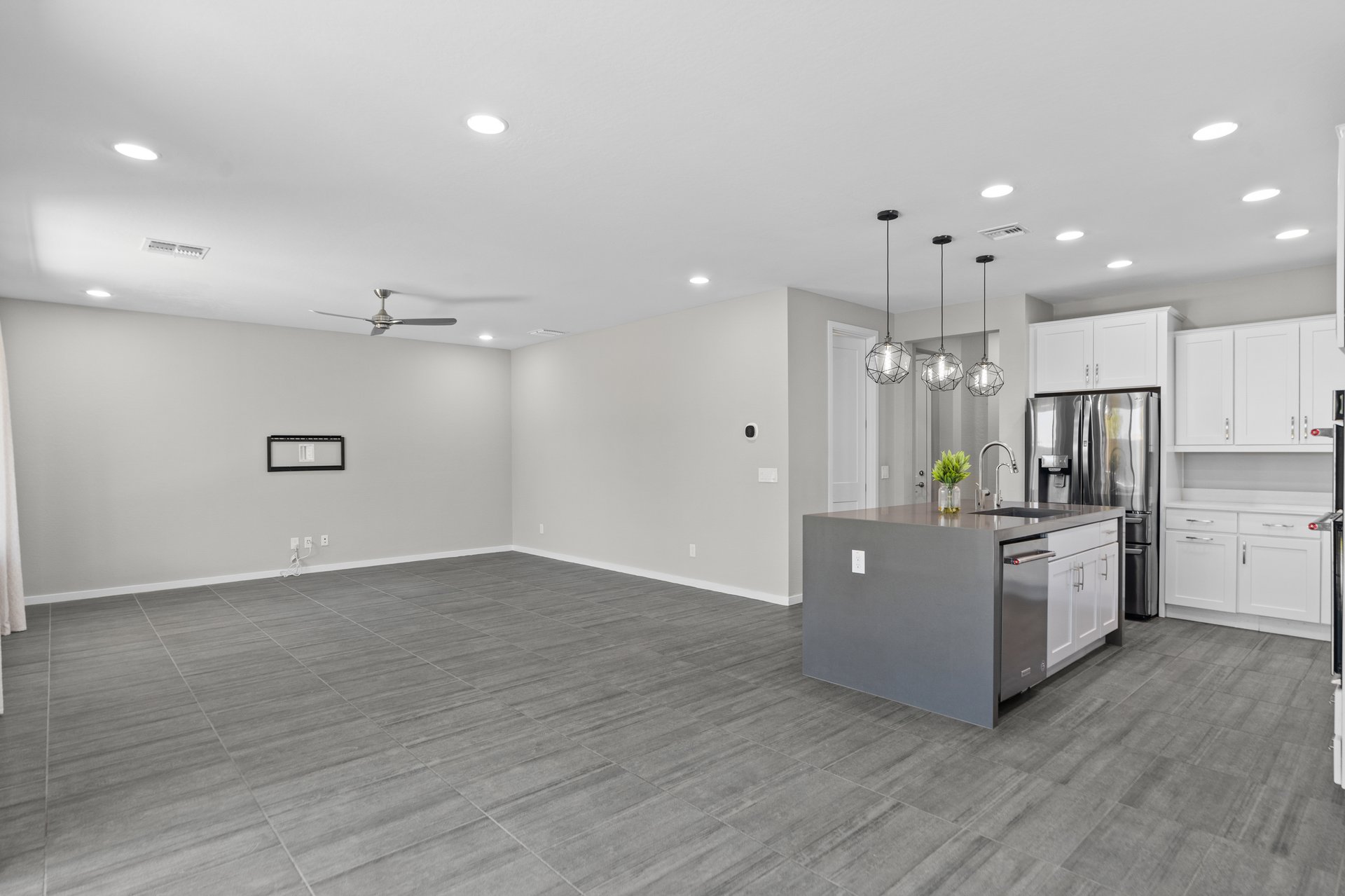 3131 E Tina Dr