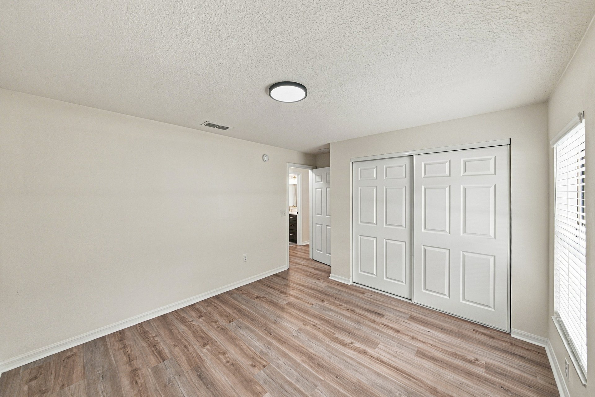760 NW 52ND AVE
