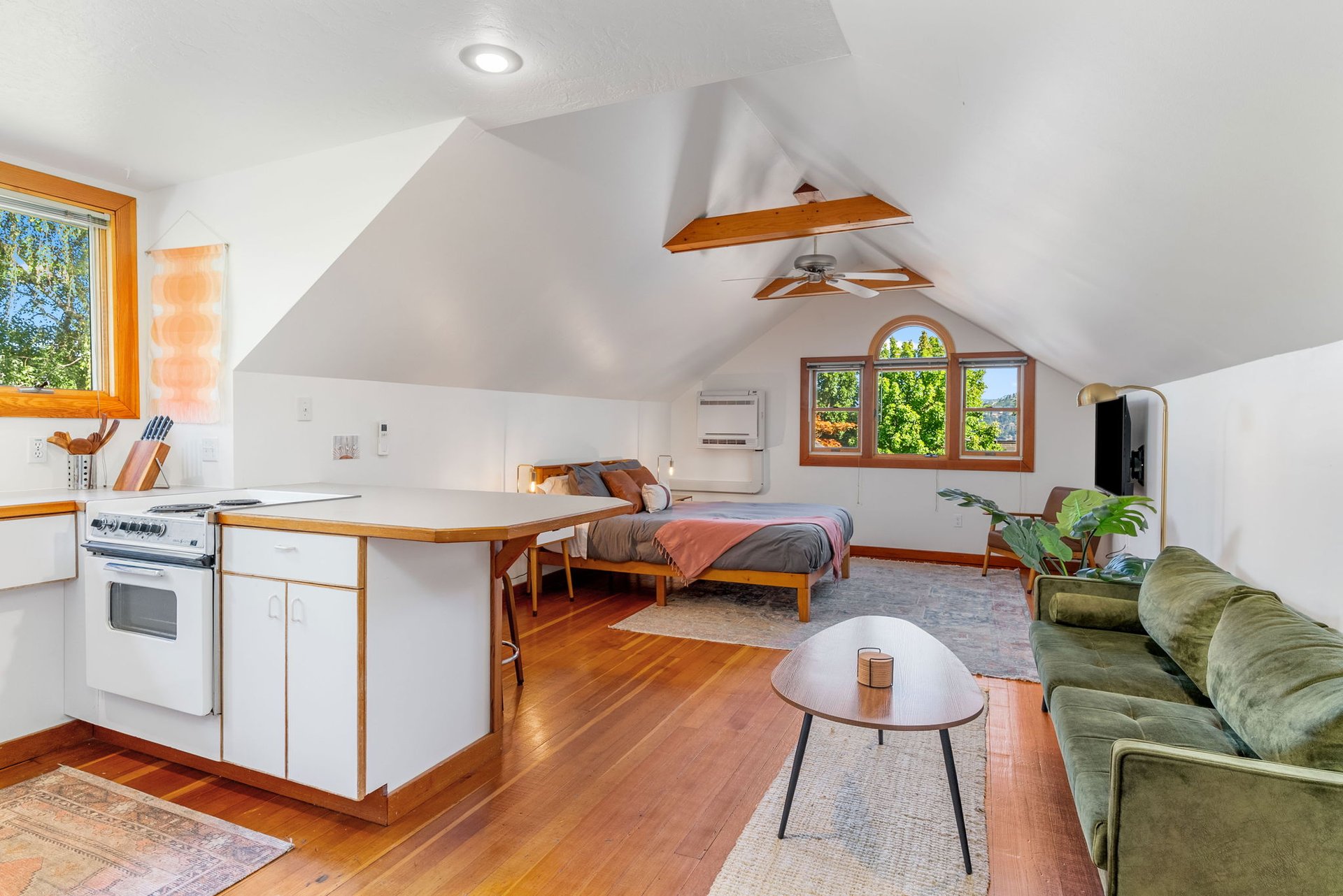 607 Cascade Ave