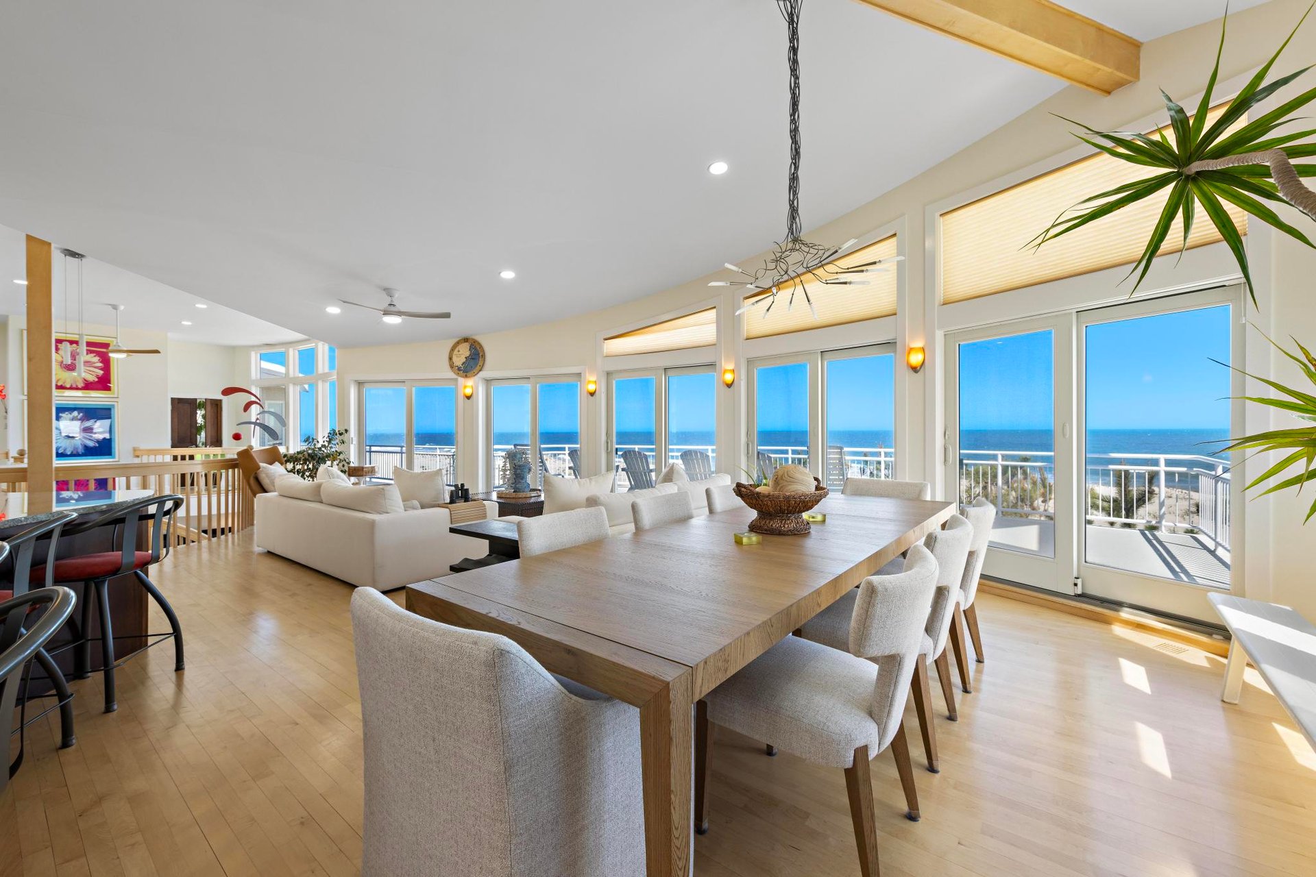 101 E Long Beach Boulevard 