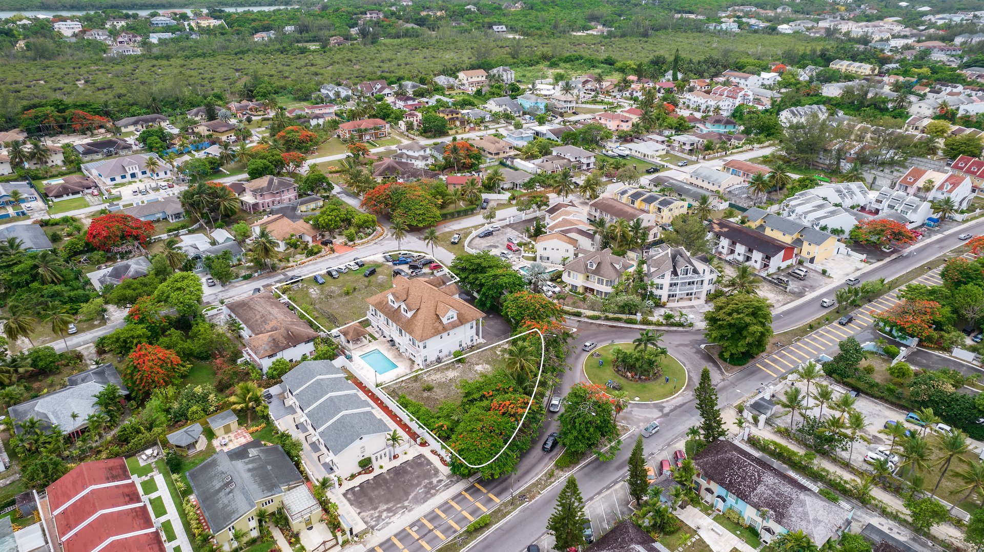 Westward Villas, West Bay Street