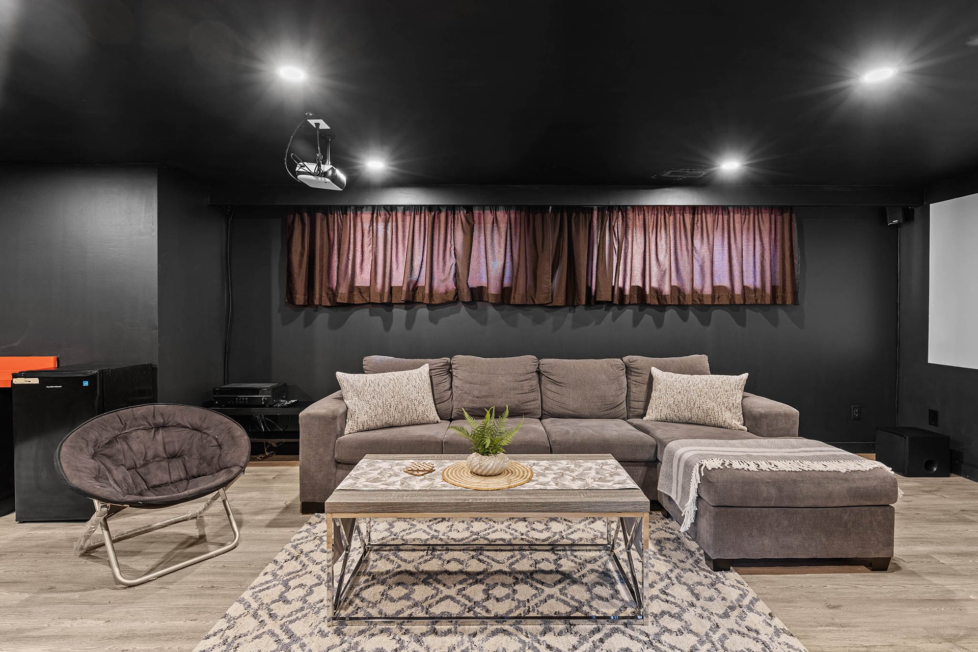 9670 Morning Glory Road, Pefferlaw