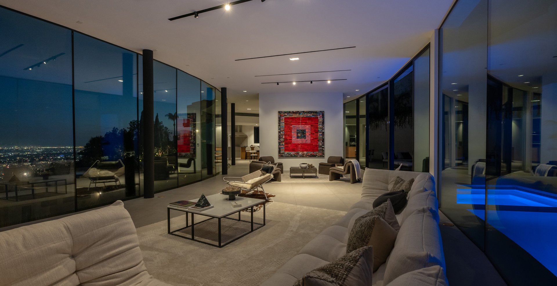 9277 Thrush Way, Sunset Strip