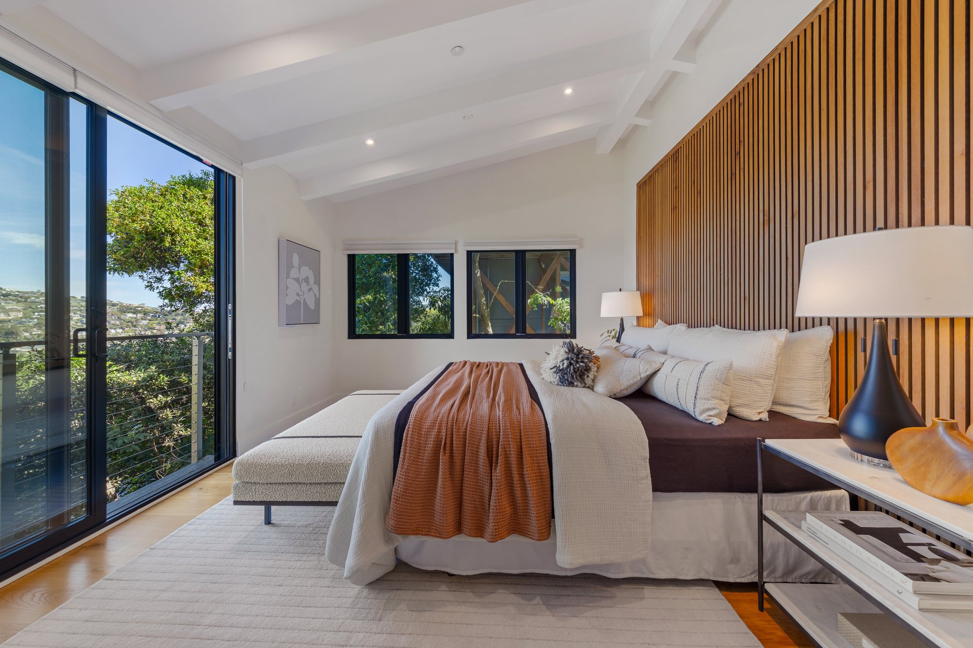 Contemporary Gem on Belvedere Island