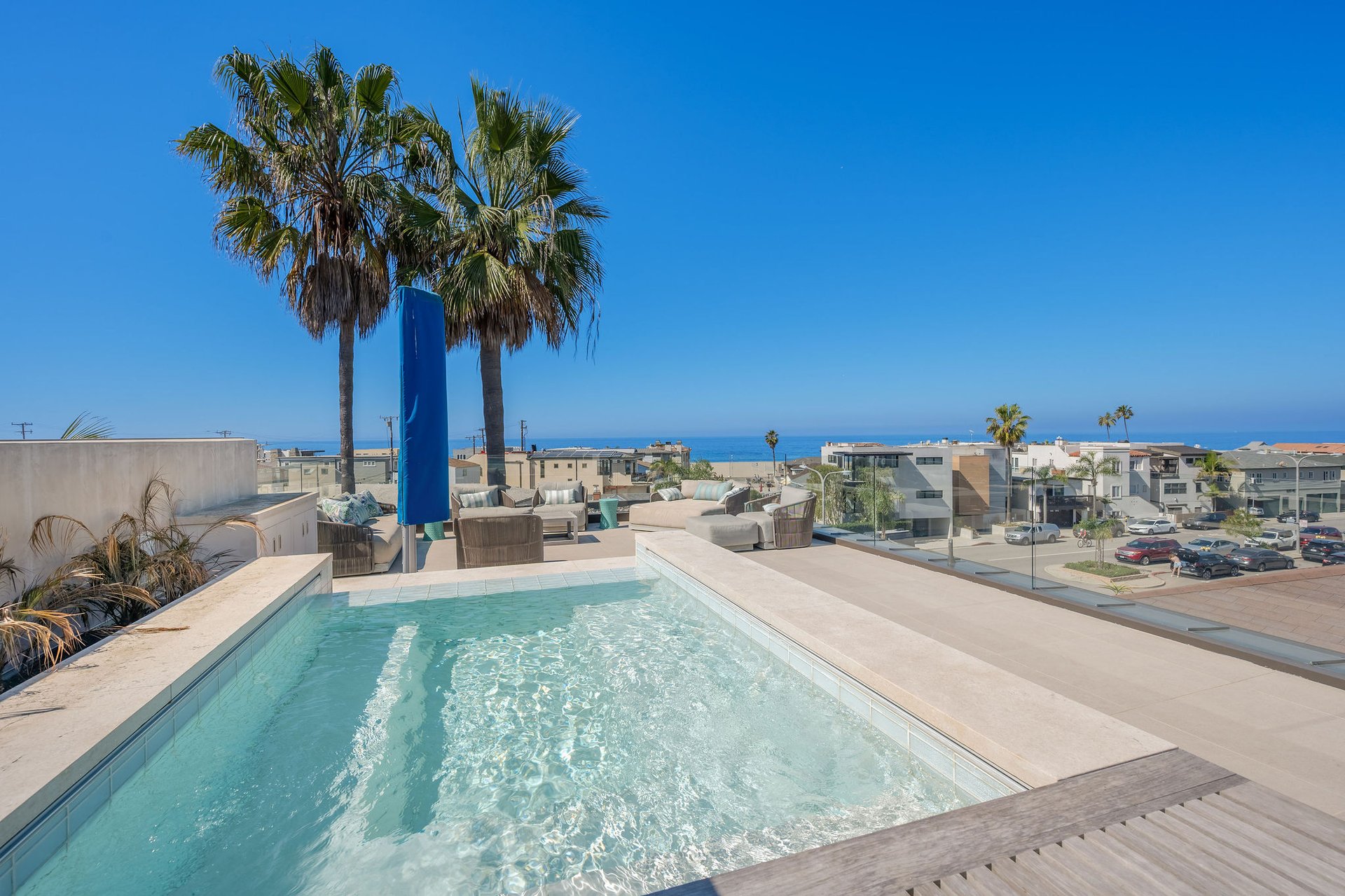 2056 Hermosa Ave 