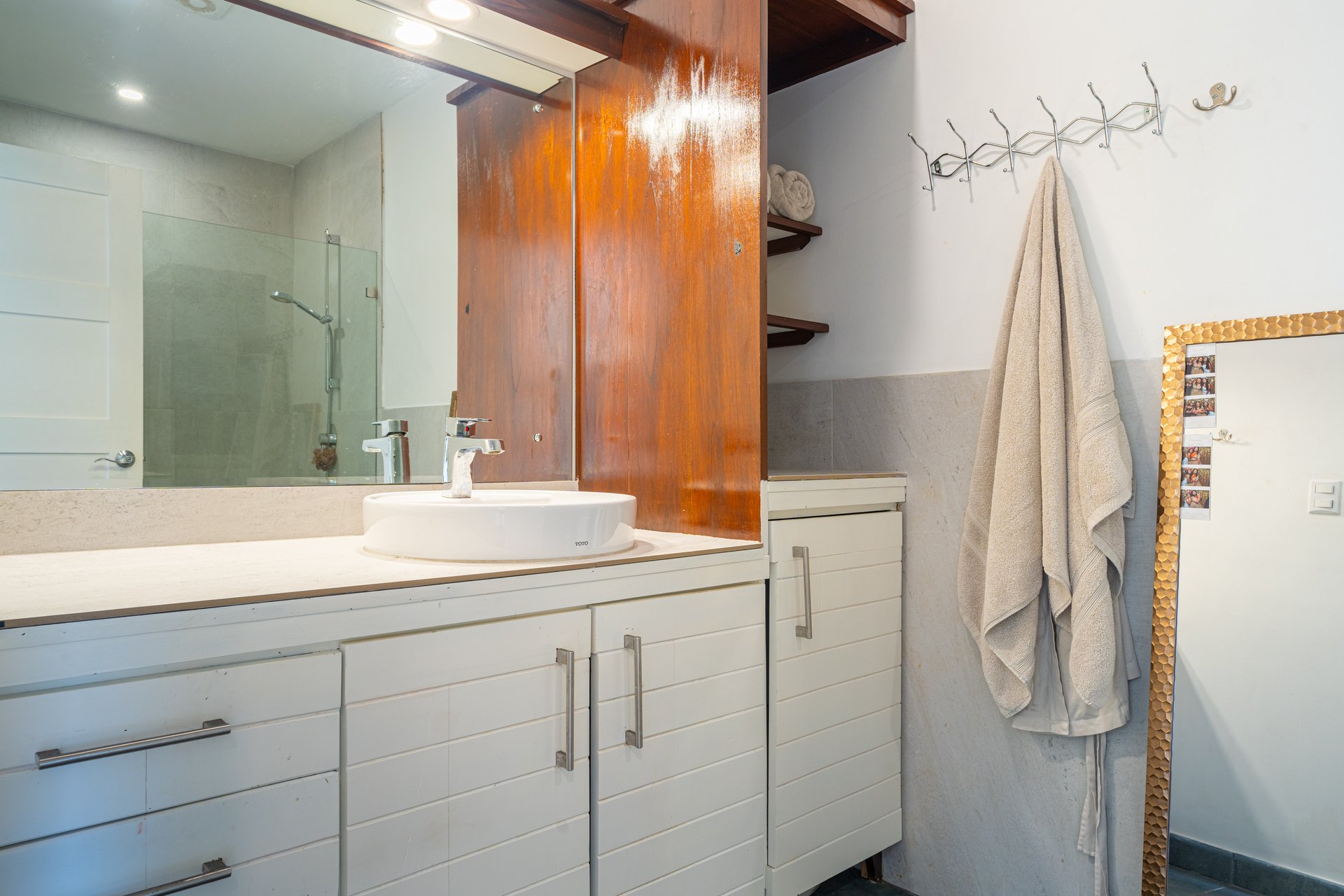 Modern 4-Bedroom Family Sanctuary with Infinity Pool, Edible Forest Garden - Exclusive Gated Ojochal Community 