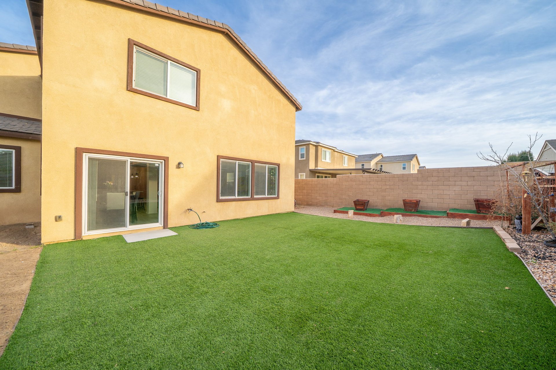 13946 Camino Cinco