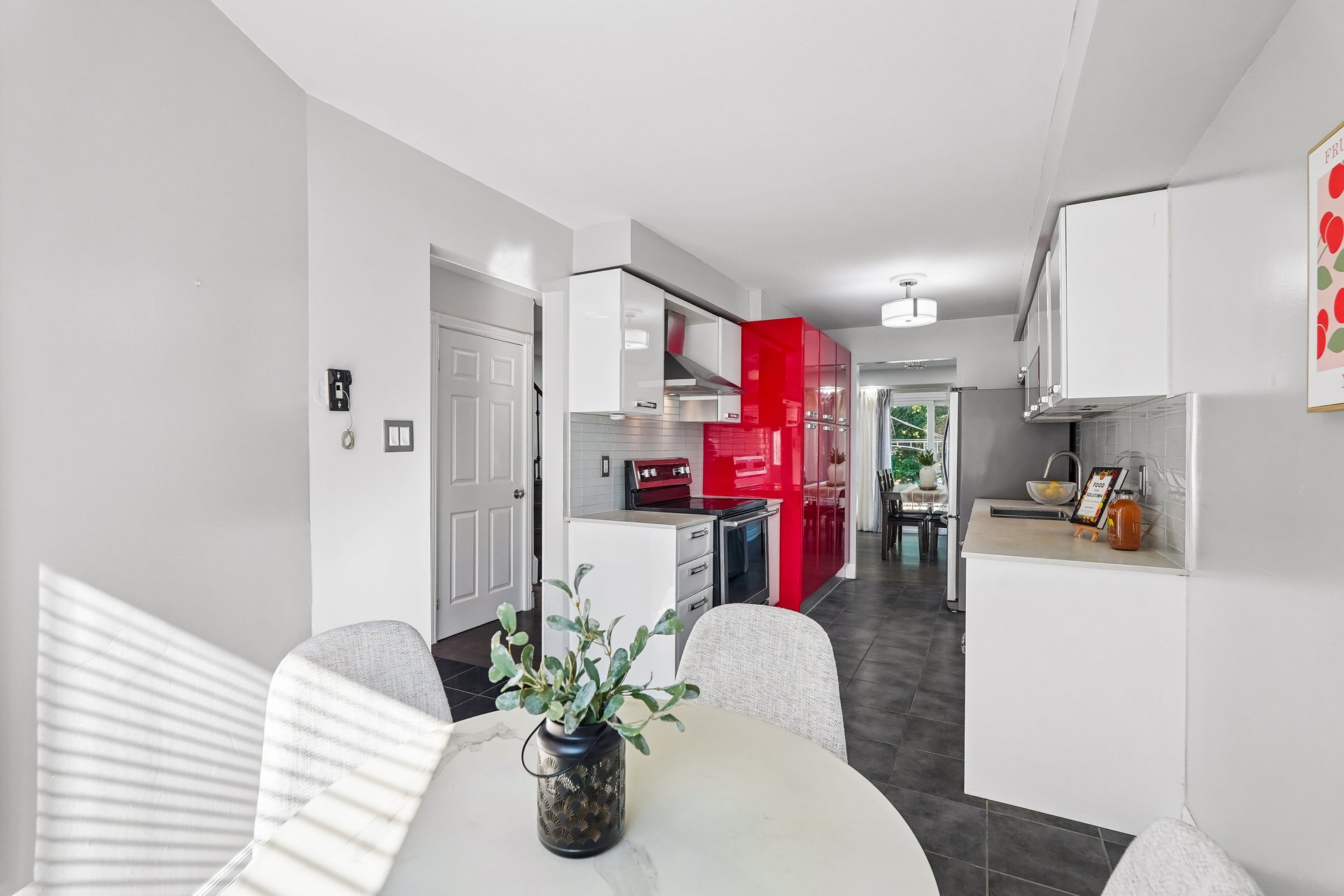 Move-in ready in the heart of Glen Abbey