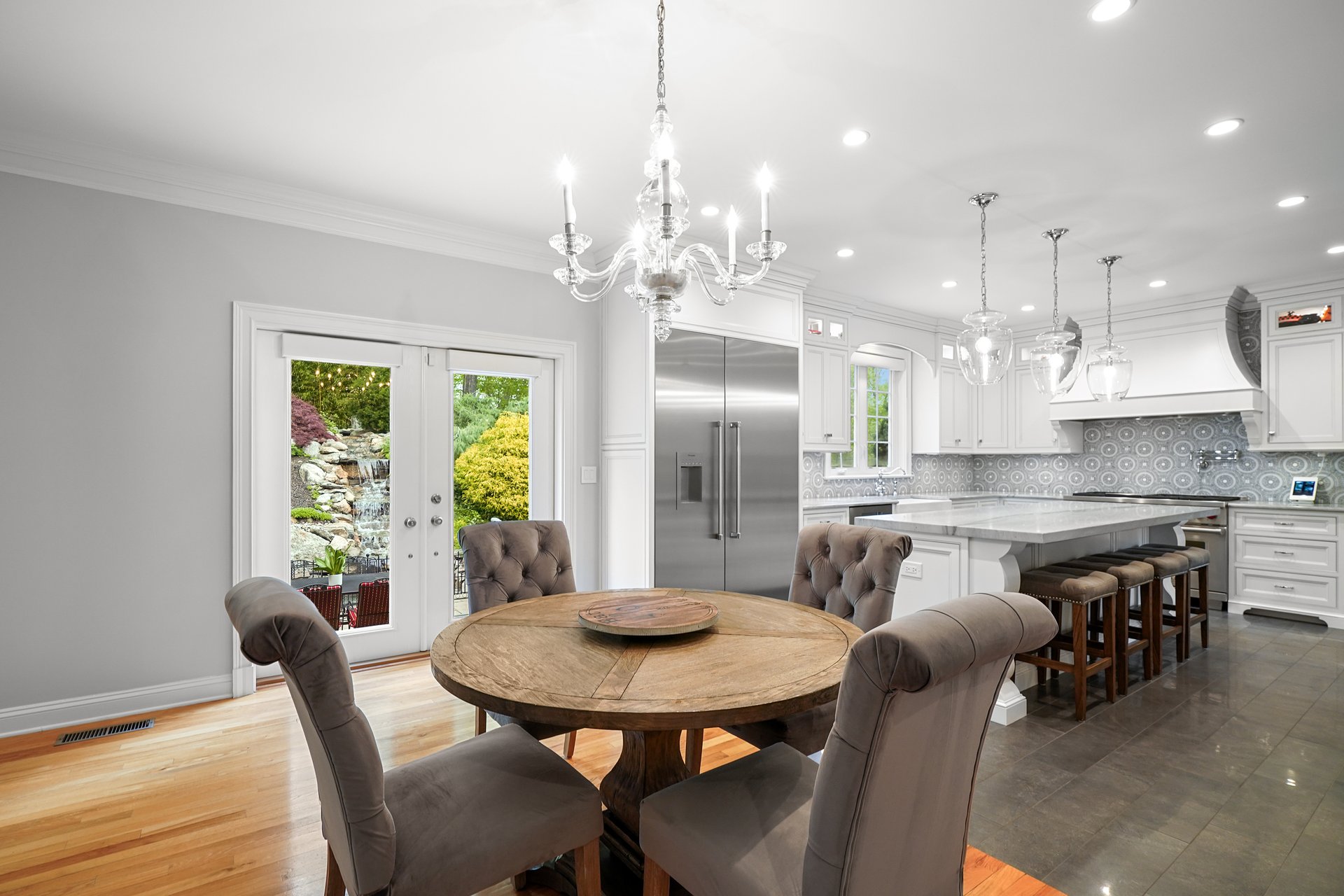 18 N Nabby Rd, Danbury, CT 06811