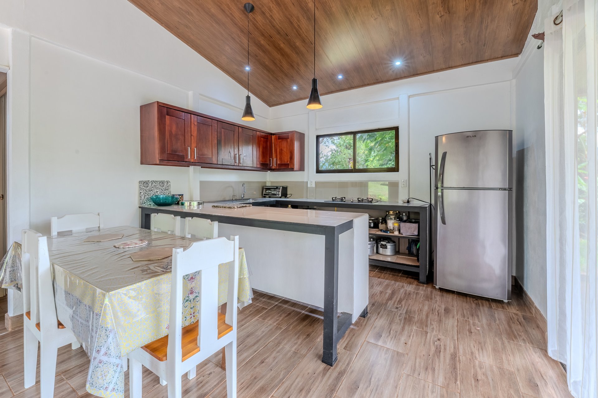 Multi-Family Compound, 4 Fully Furnished Units | 15 Minutes to the Beach