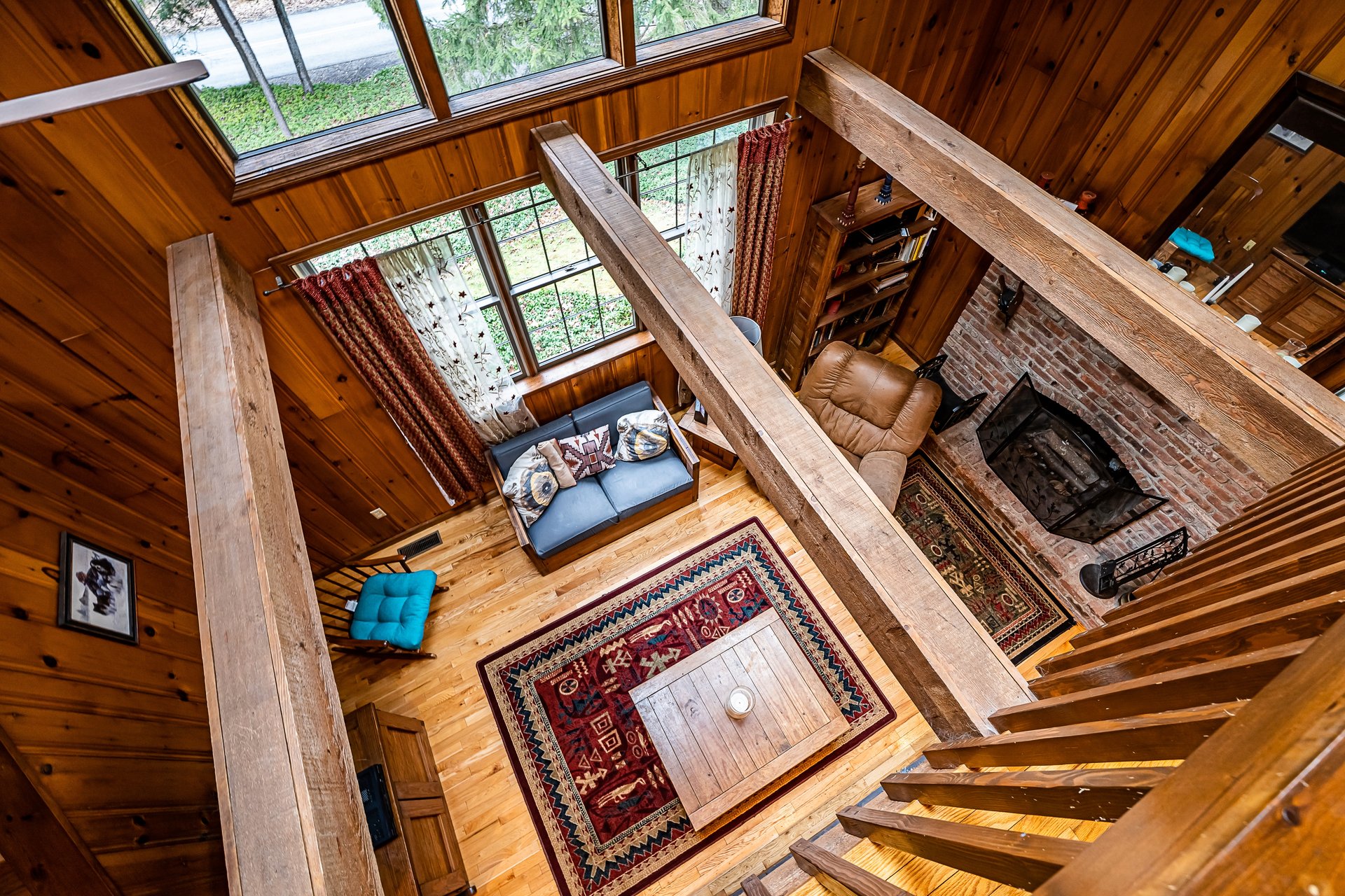 2716 Mountain Road