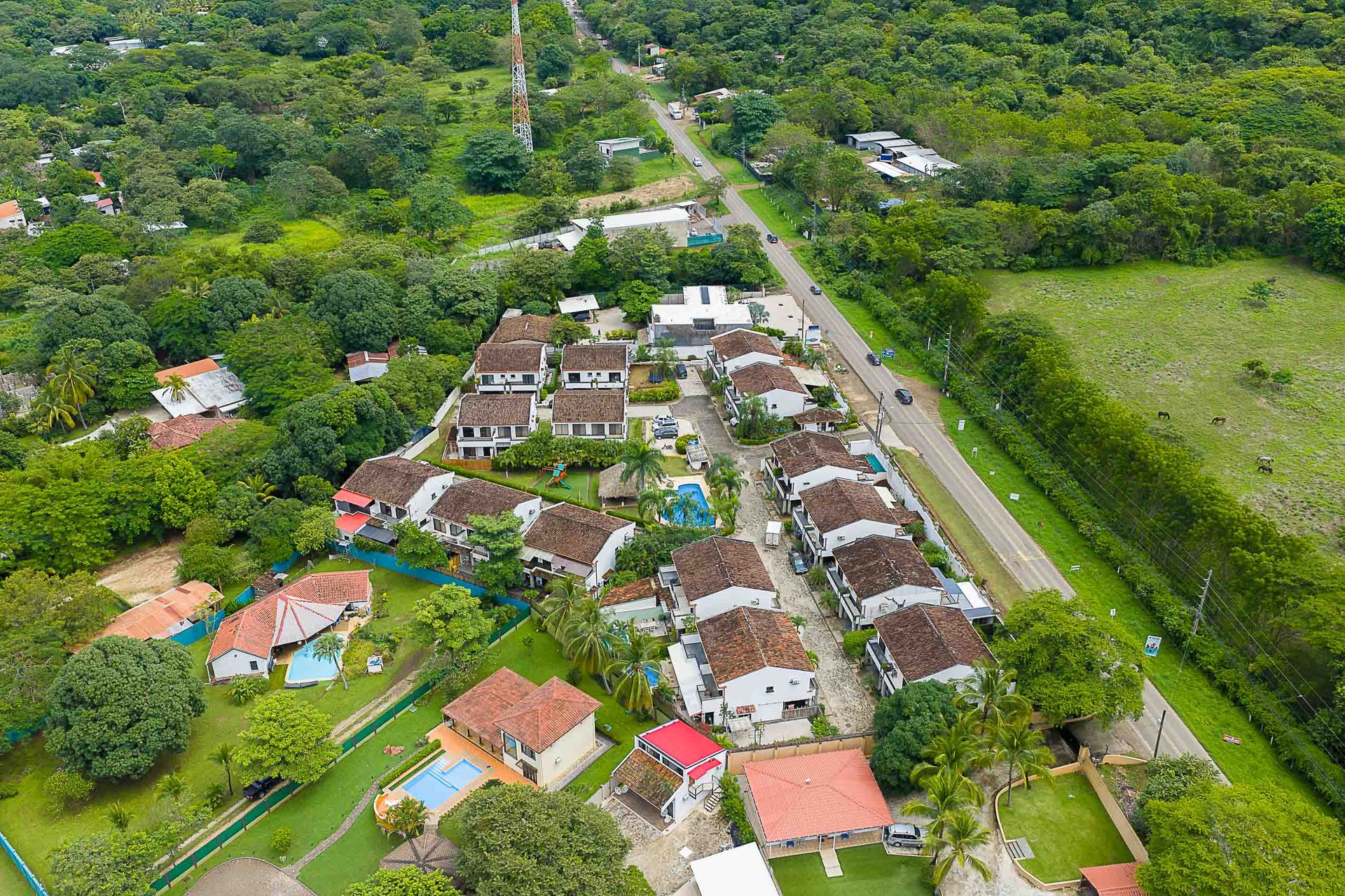 El Sandal #9 | 3 Bedroom Townhome, 10 Mins to the Beach - Seller Financing Available!