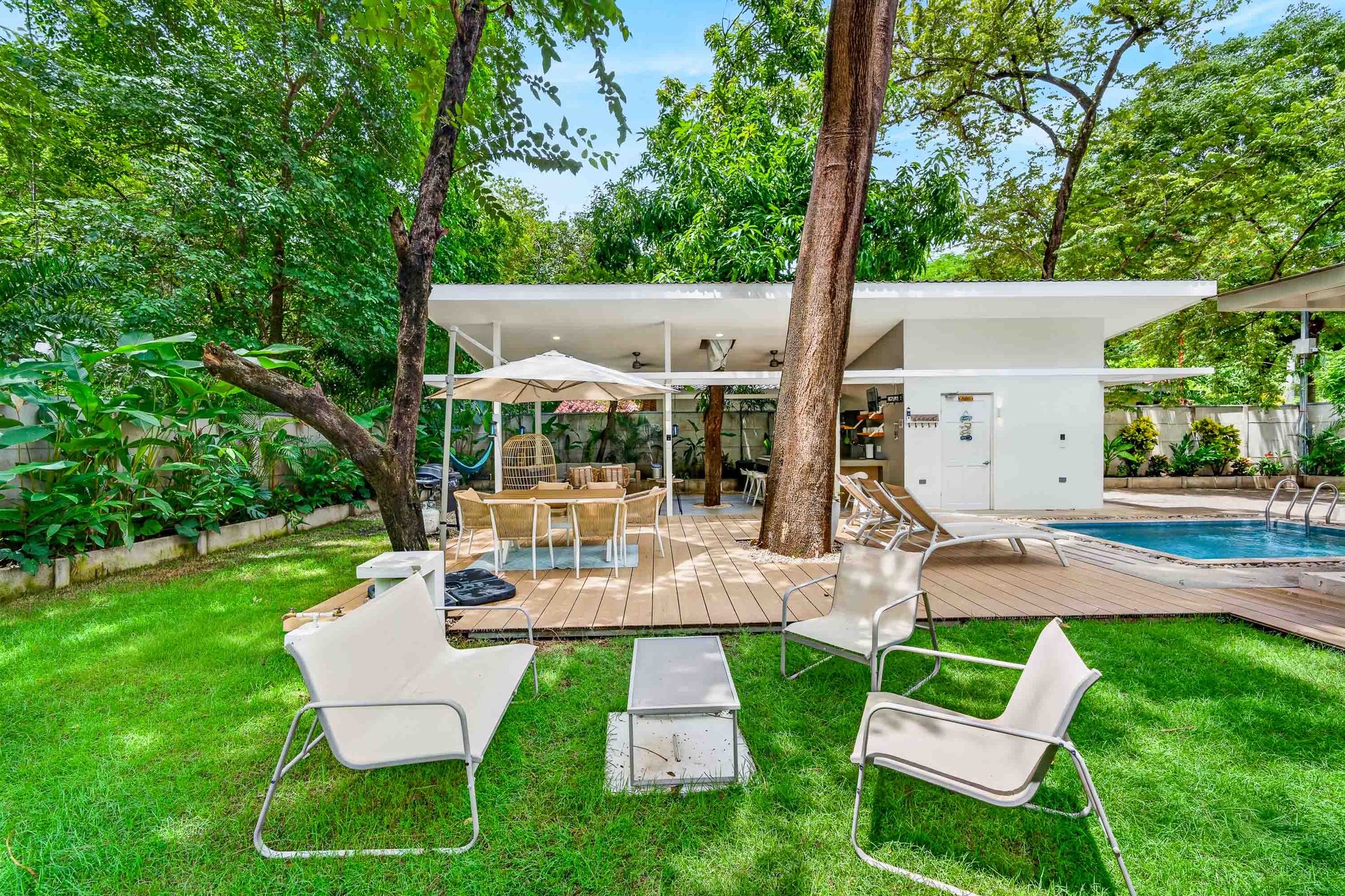Hakuna Matata Villa Boutique | 3-Bedroom Tropical Home Near Playa Potrero