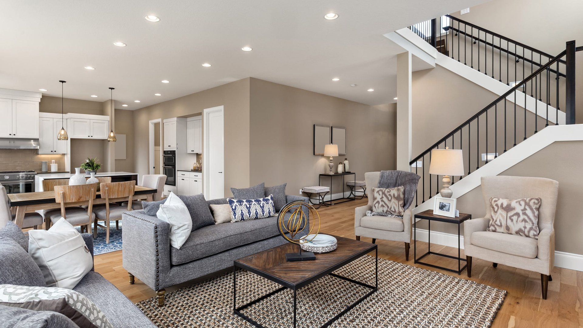Emphasizing Key Features Through Home Staging