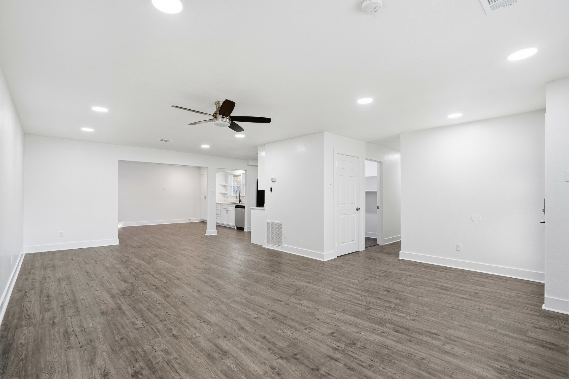 Shorelark Dr