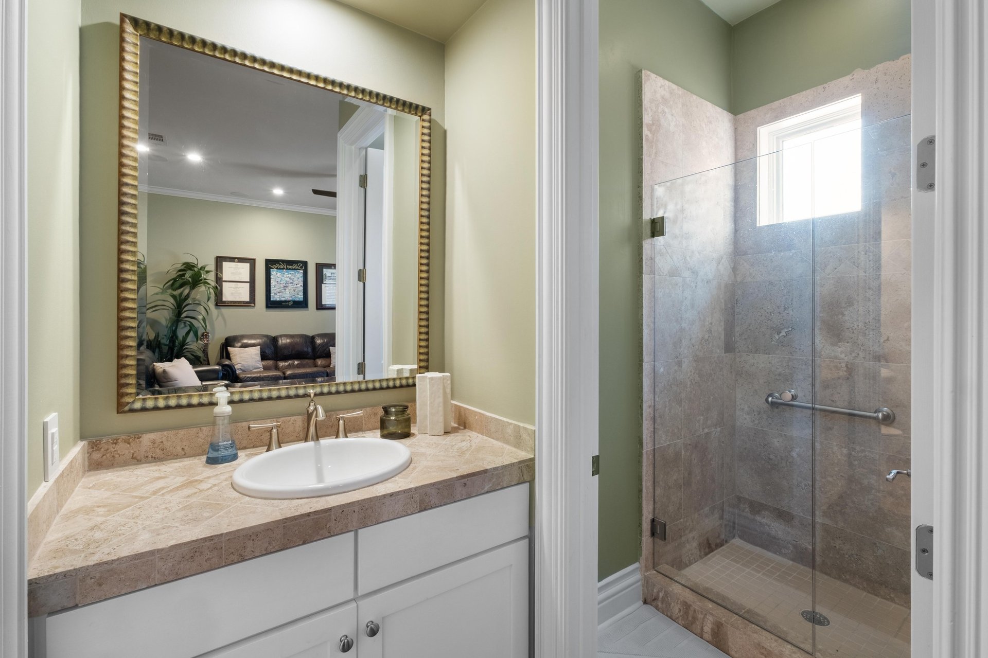 4516 Island Cove