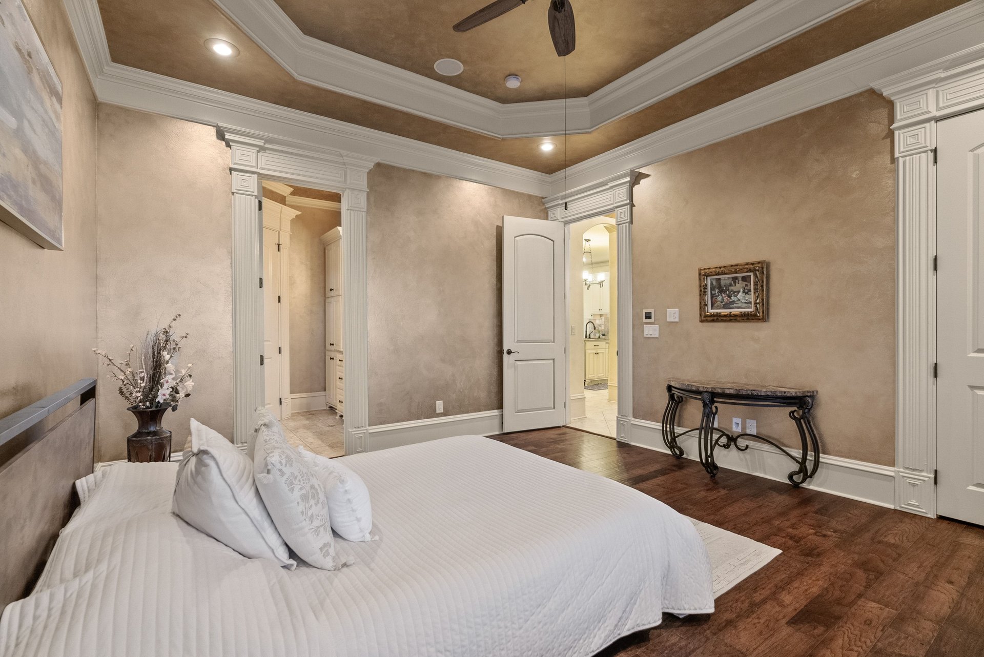 106 Orle Dr
