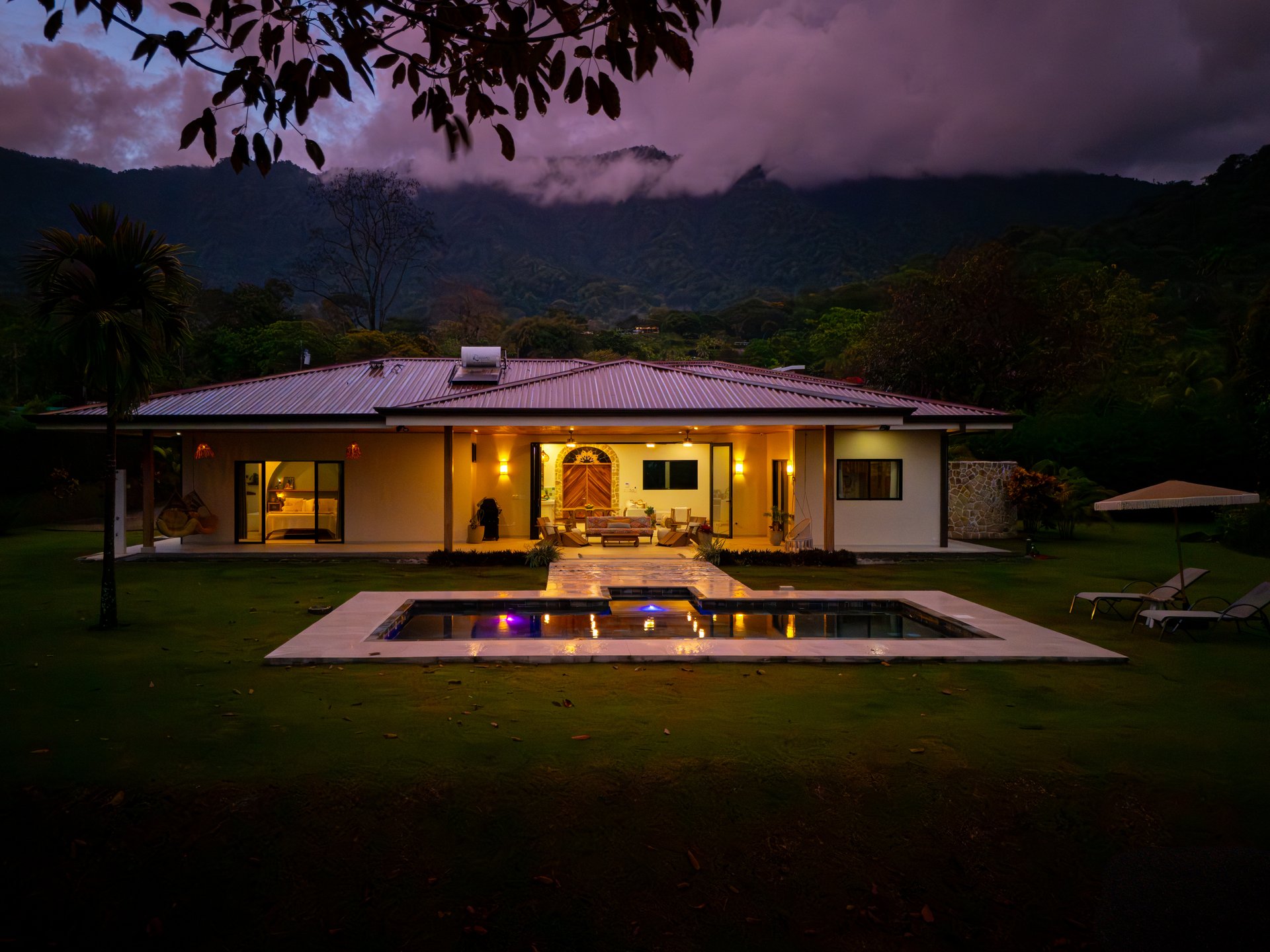 Modern Tropical Retreat - Private Oasis in Ojochal