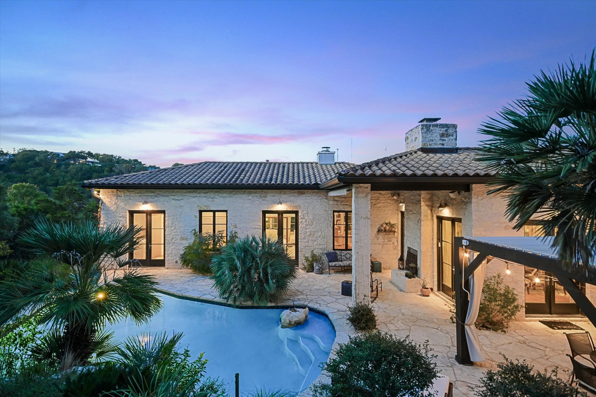 698 Windsong Trail