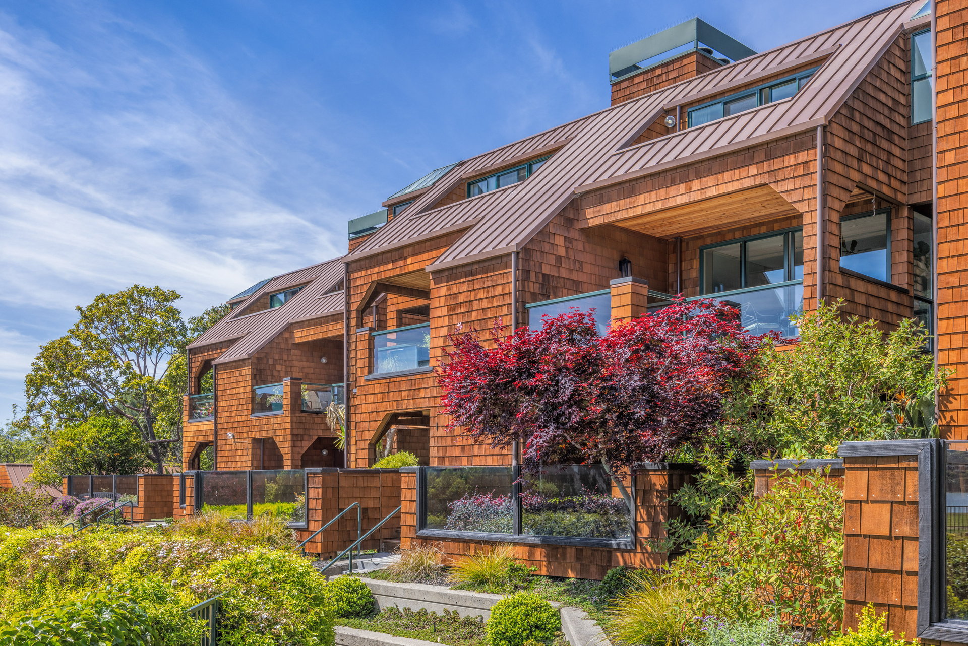 Luxury Condo with Sweeping Bay Views