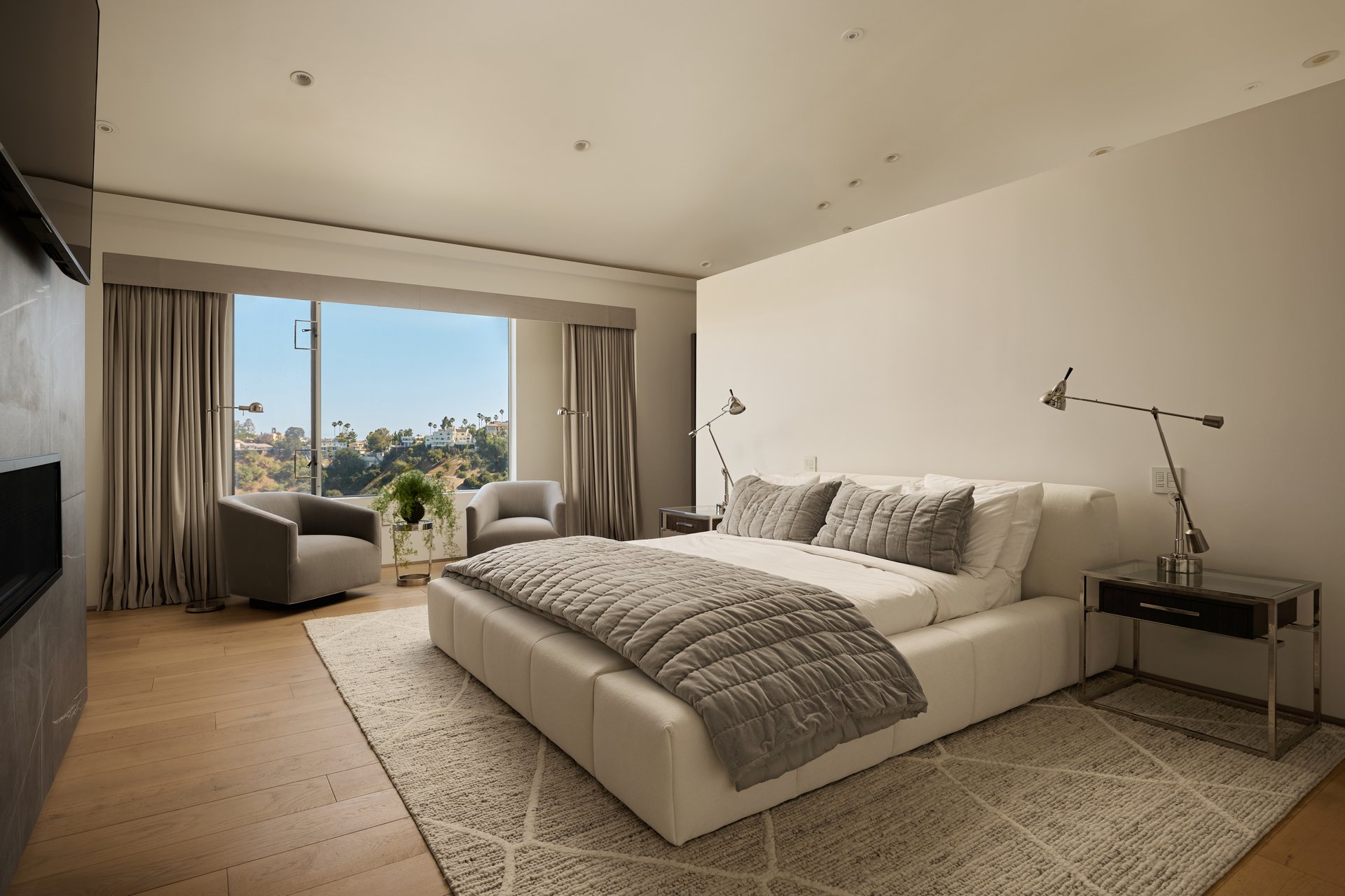 2750 Cardwell Pl, Hollywood Hills