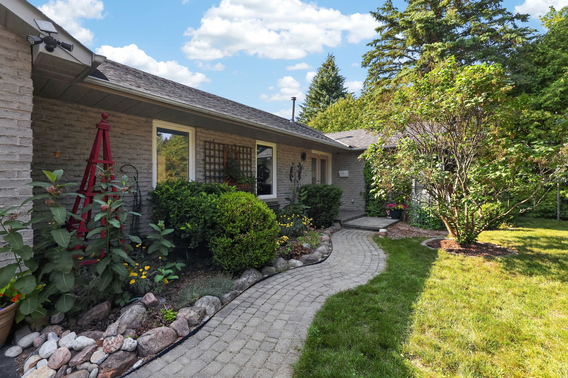 16 Hi View Drive