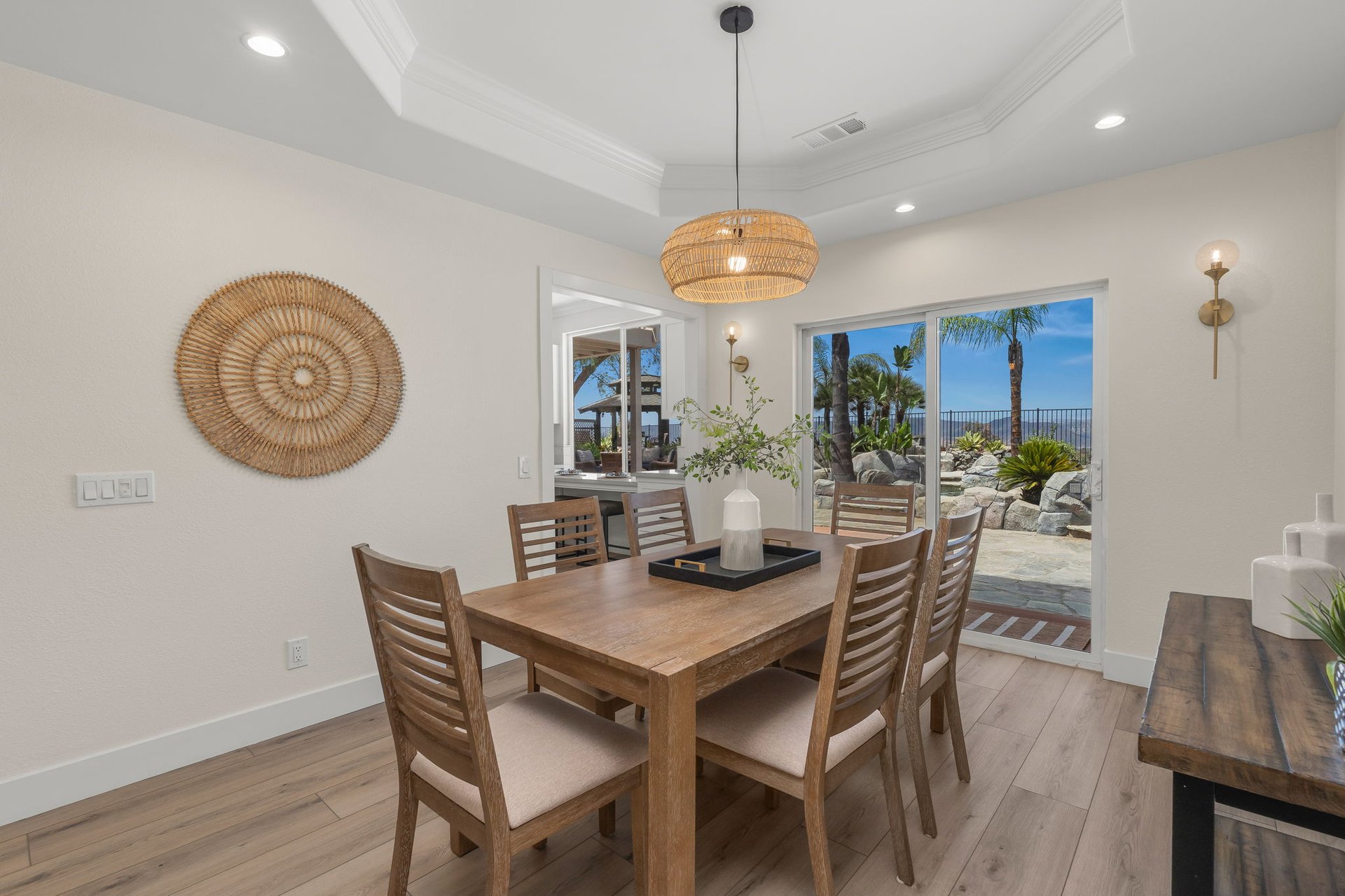 39912 Hillsboro Cir