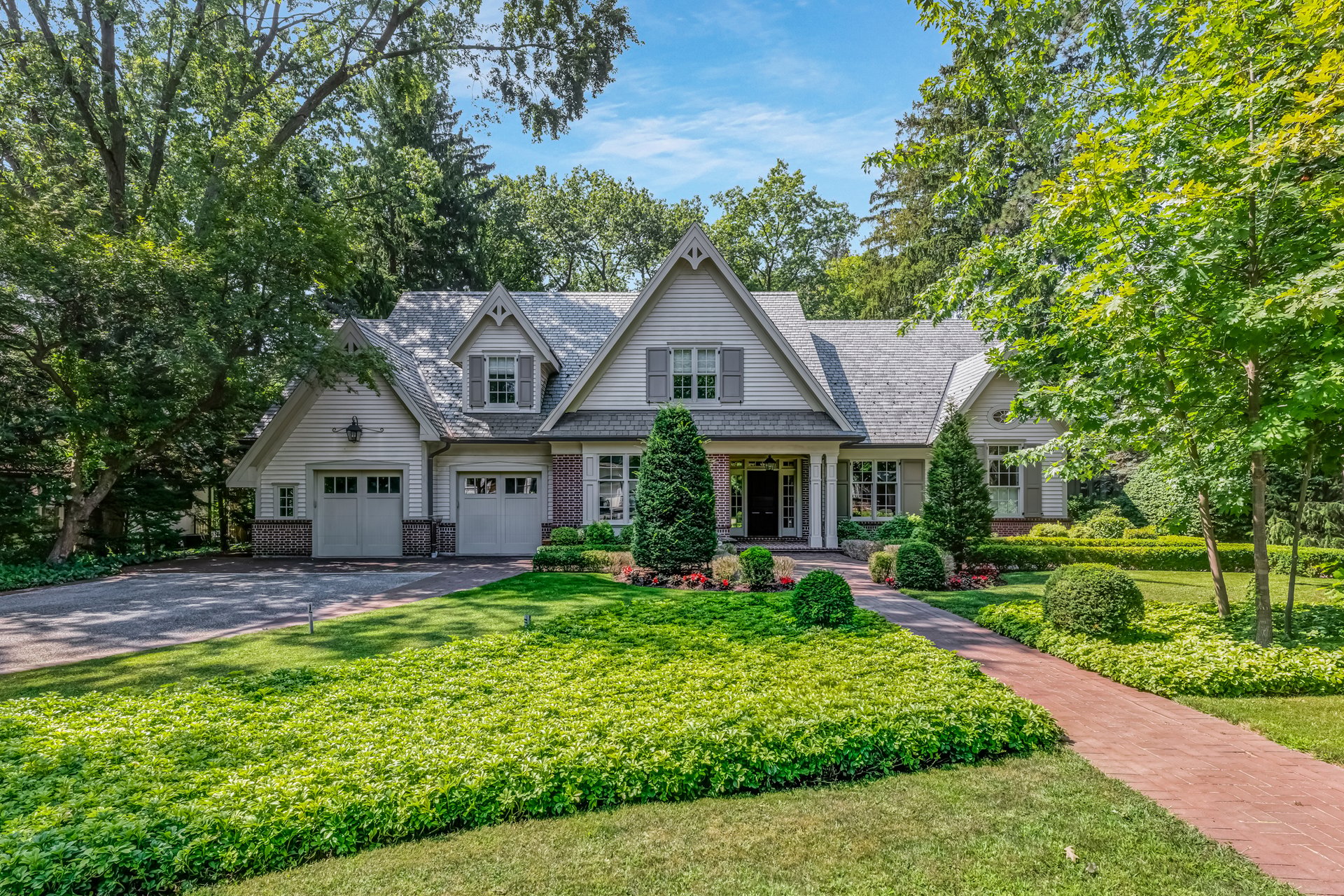 190 Donnelly Dr