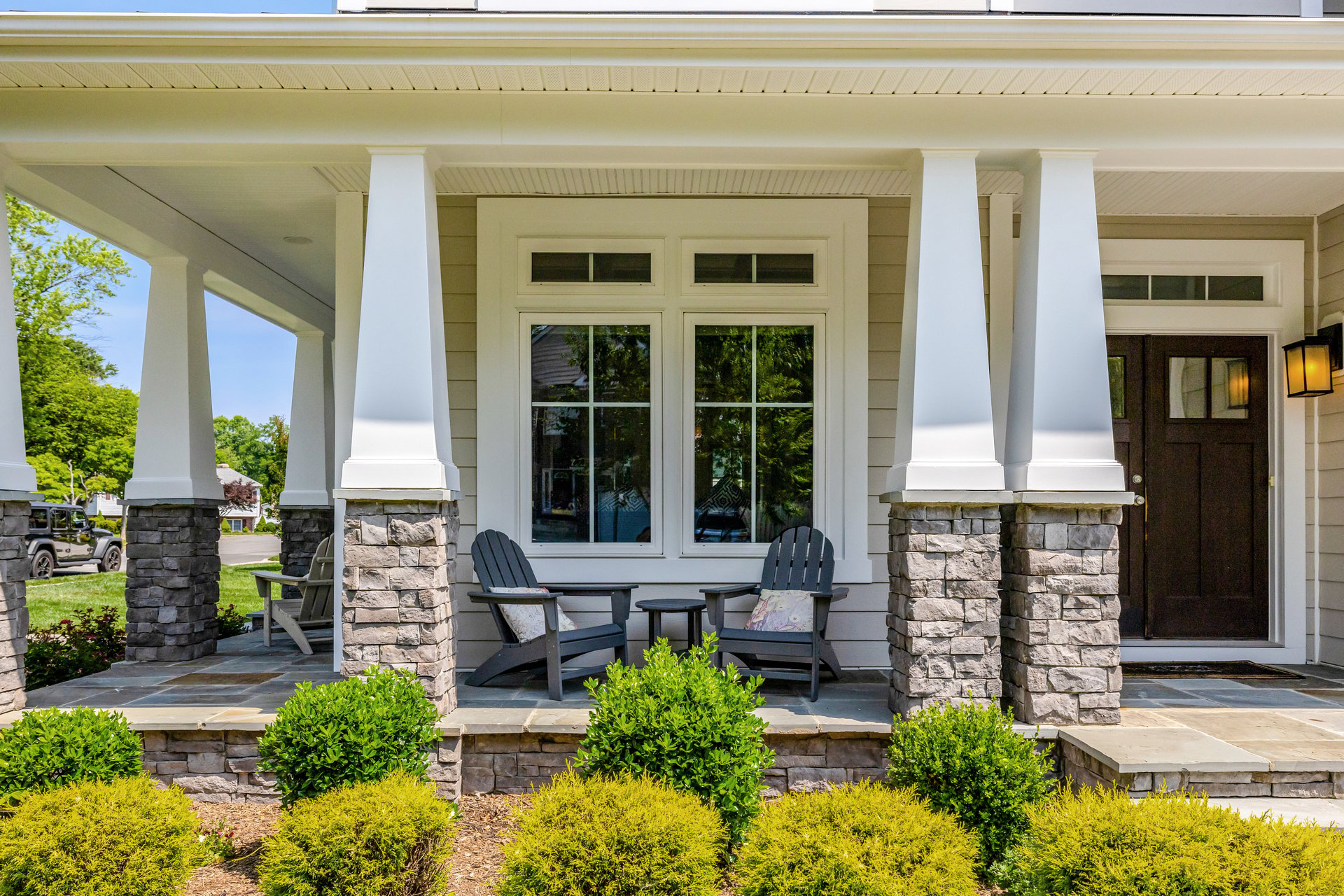 300 Jade Ct NW