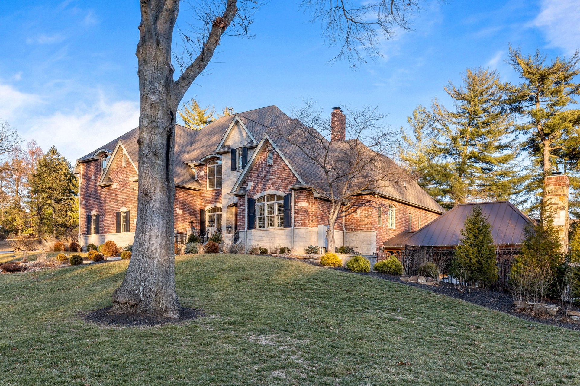 24 Williamsburg Estates Drive