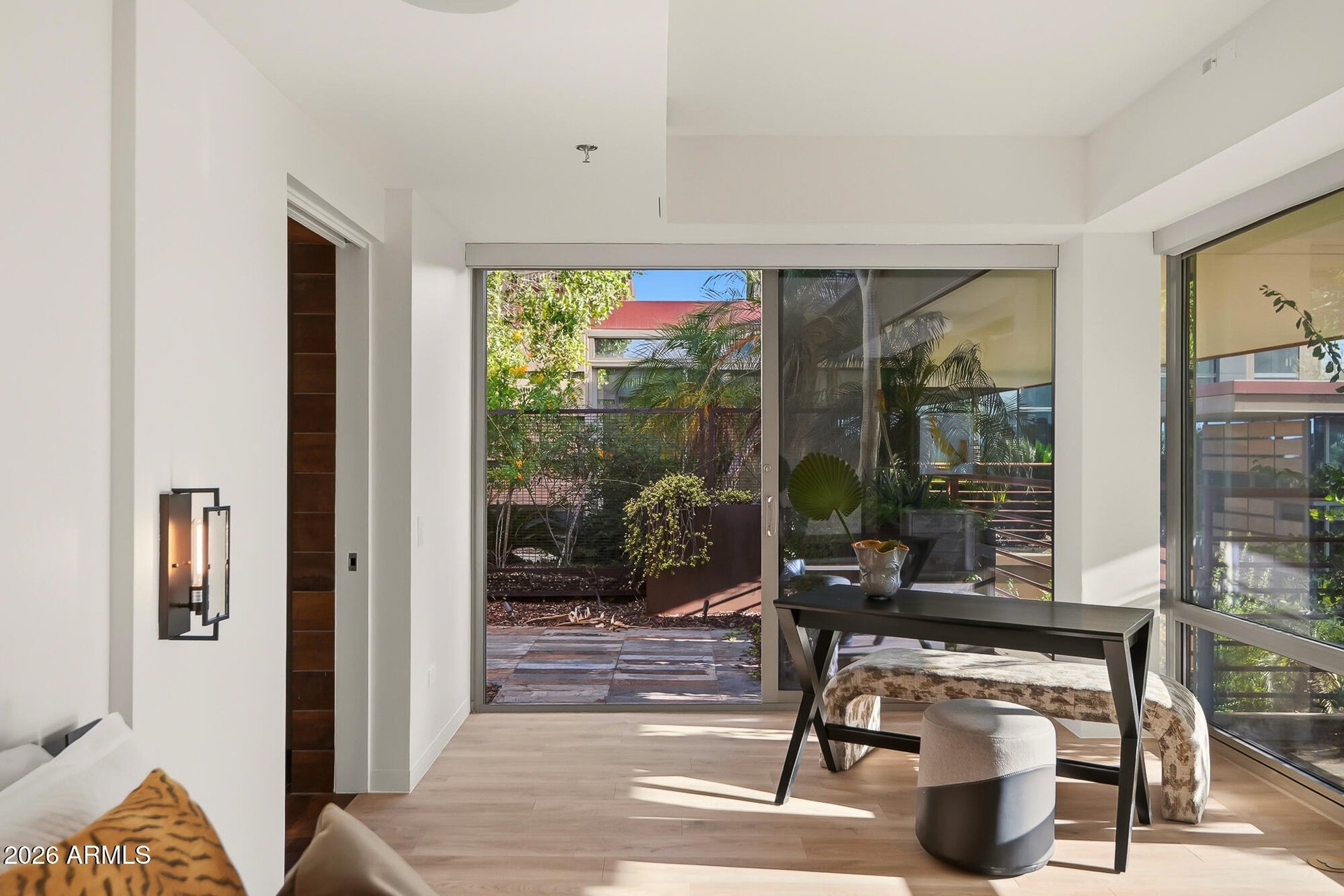 7137 E Rancho Vista Dr, #7006