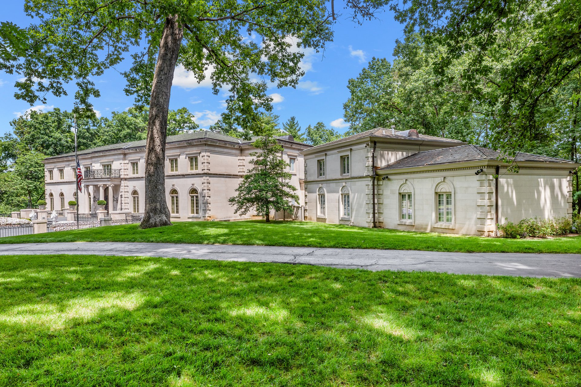 456 Sheffield Estate Drive