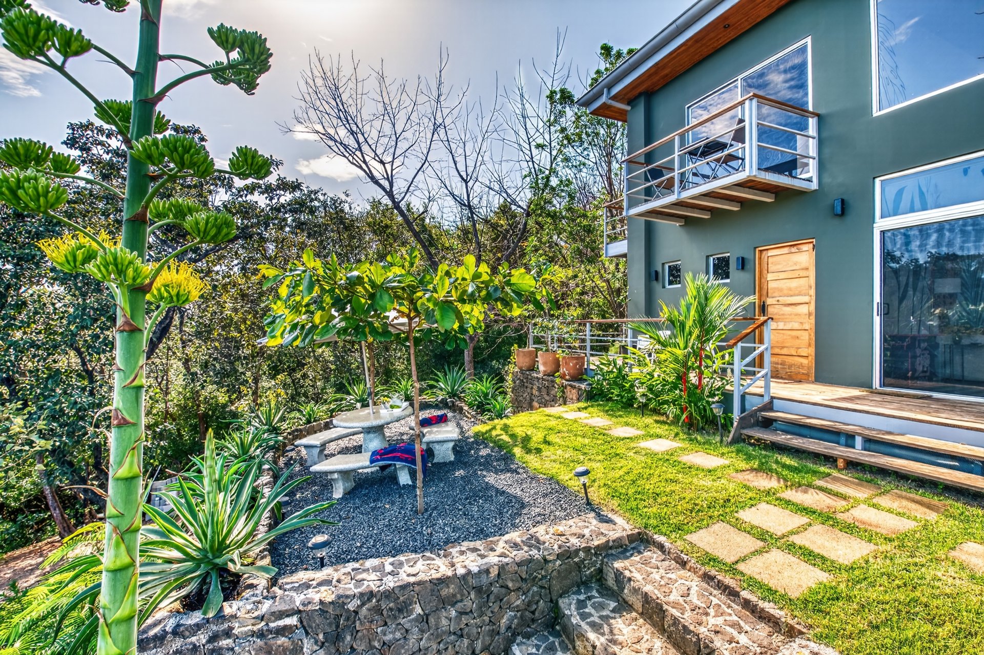 Casa Pochote | Artisan Luxury Villa in Tamarindo | Pool, Jacuzzi & Langosta Beach Club Membership Included