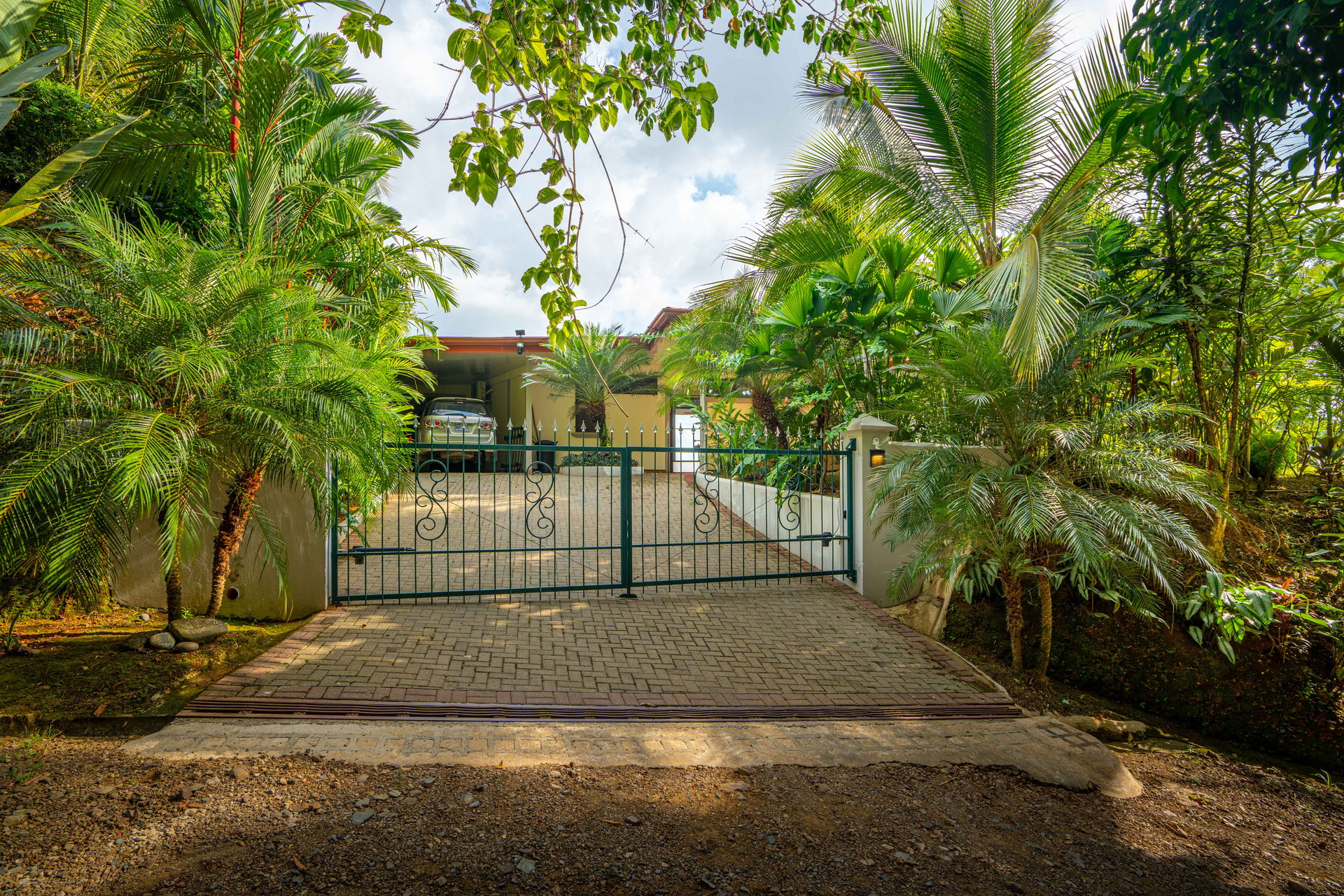 Expansive Ocean Views, Central Ojochal - 3 bed, 3 bath!