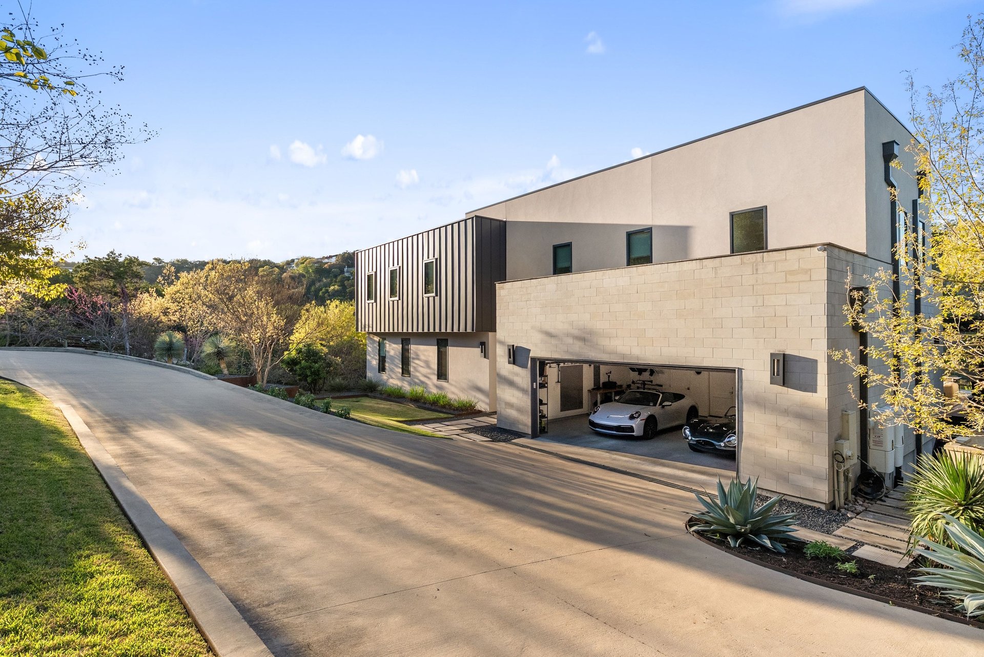 West Lake Hills Modern Sanctuary