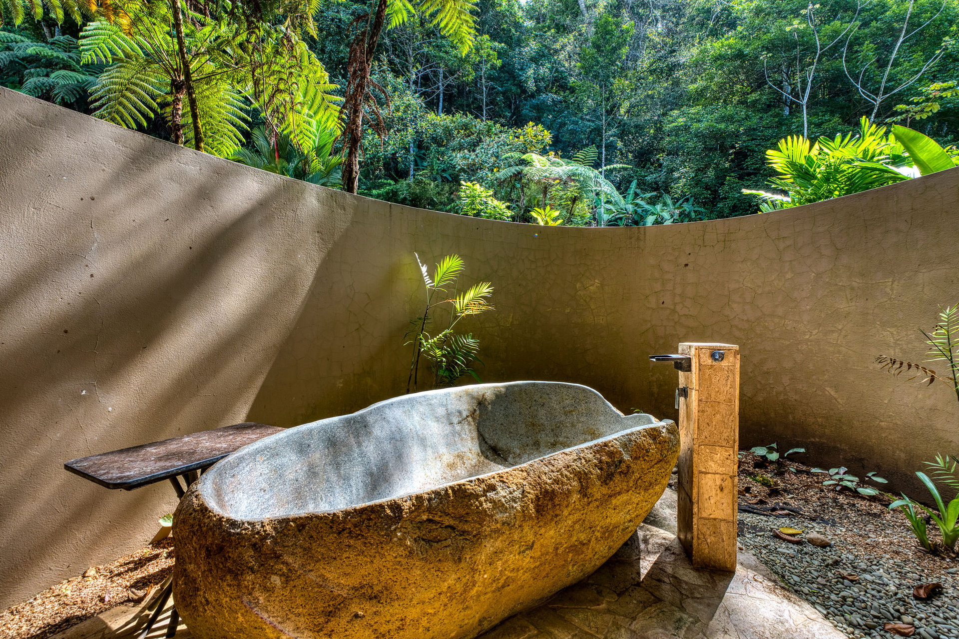 Casa Bambú – LUXURY 5 BEDROOM ESTATE WITH EXCEPTIONAL OCEAN VIEWS