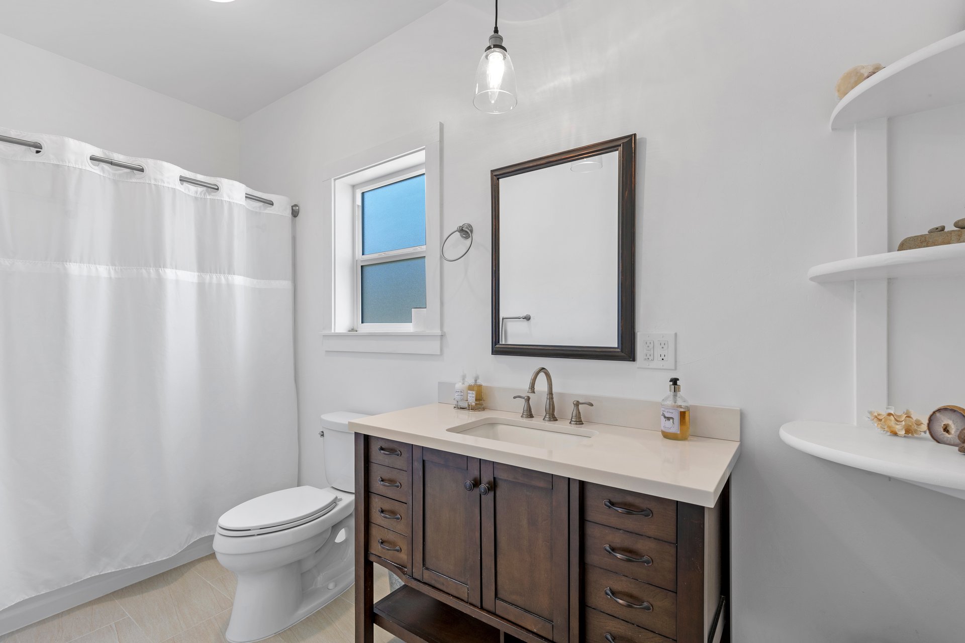 26501 Skyline Dr, Tehachapi, CA 93561 | Craftsman Home for Sale in Bear Valley Springs