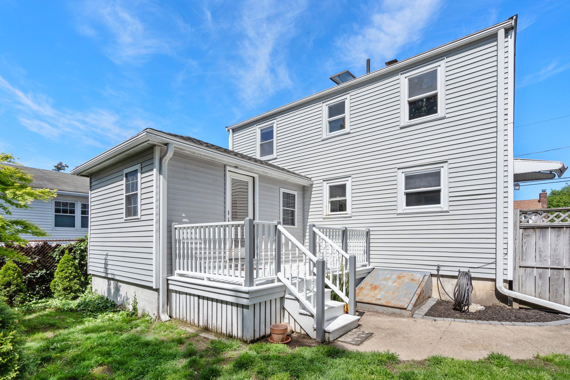 40 Stedman St.