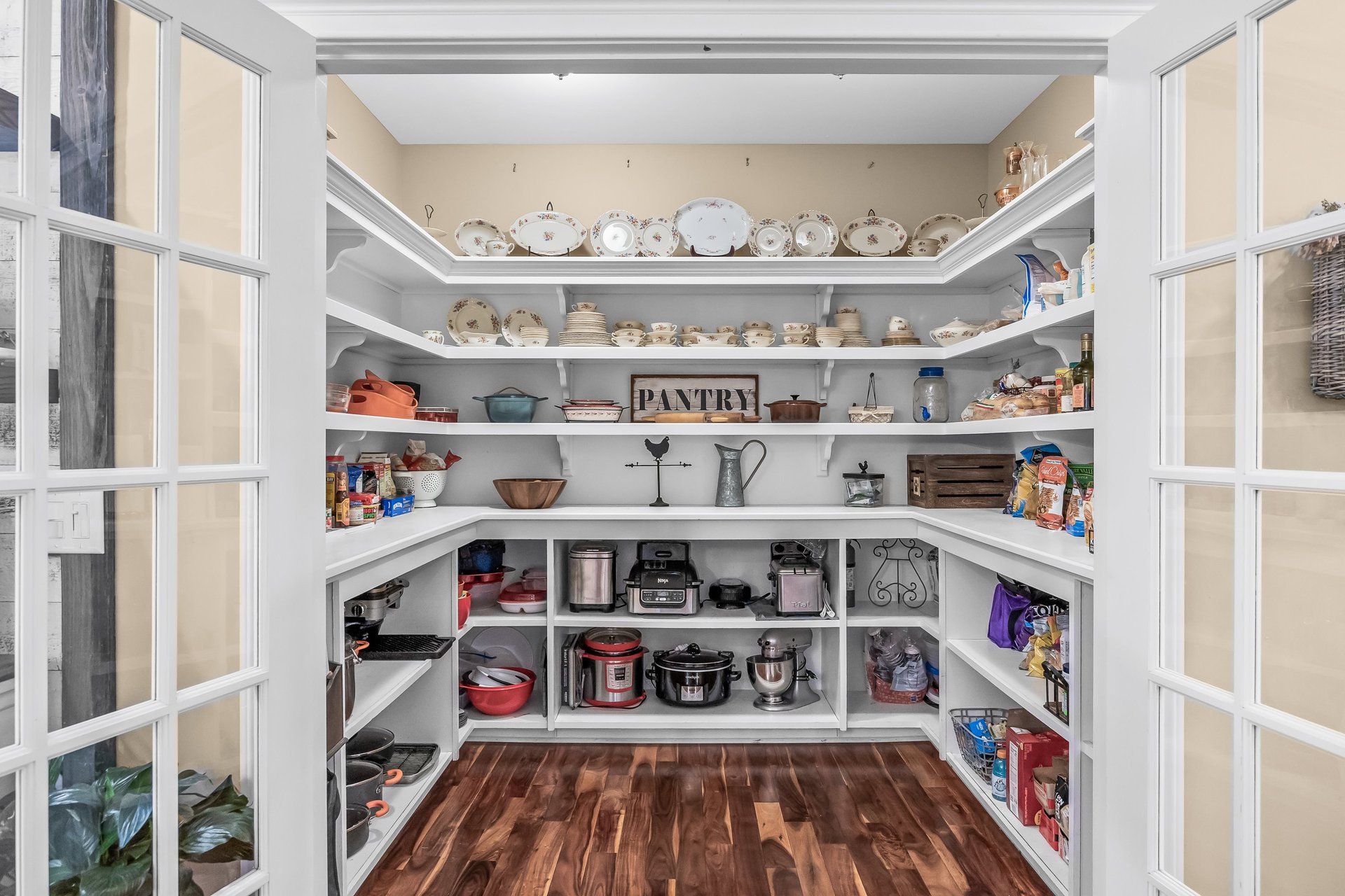 2A Laurel Dr