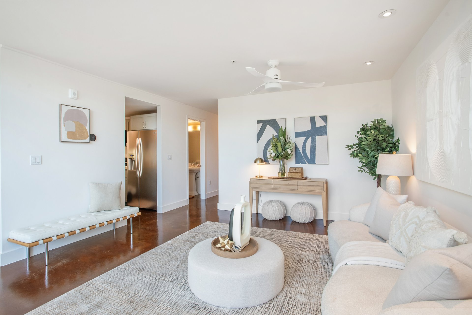 363 Valencia Street # 7