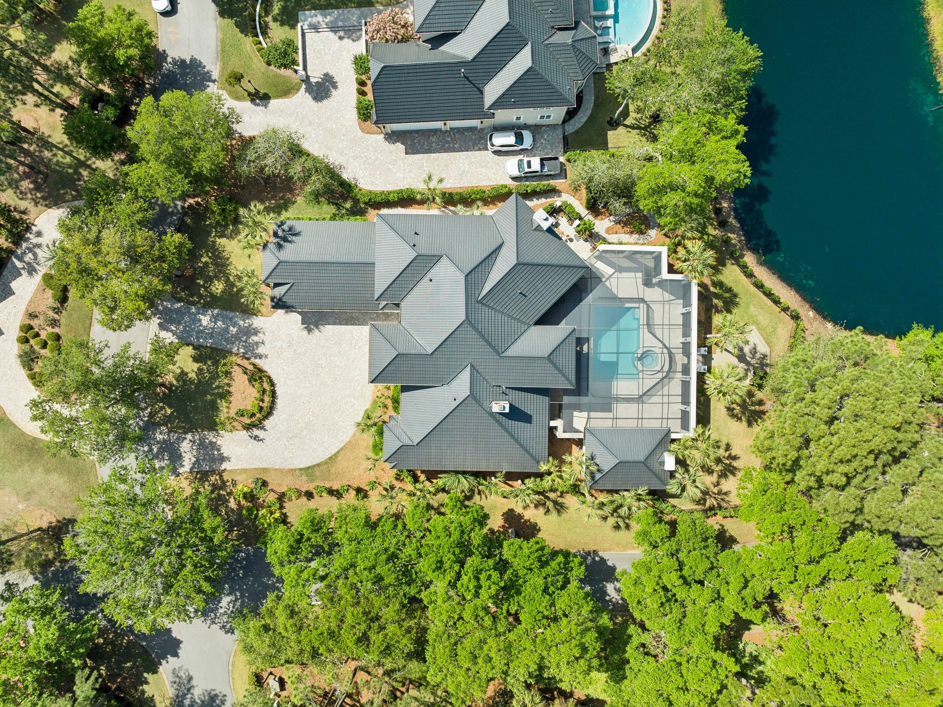 An Elevated Retreat Within Sandestin’s Island Green