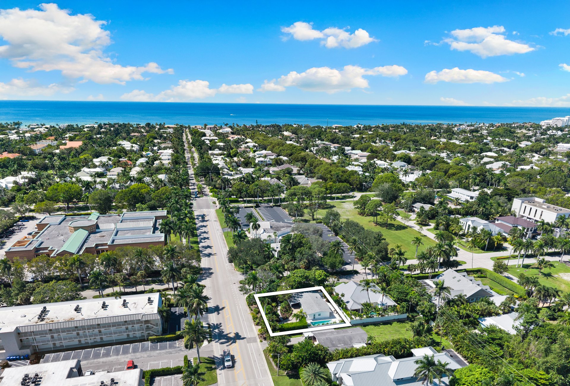 OLDE NAPLES