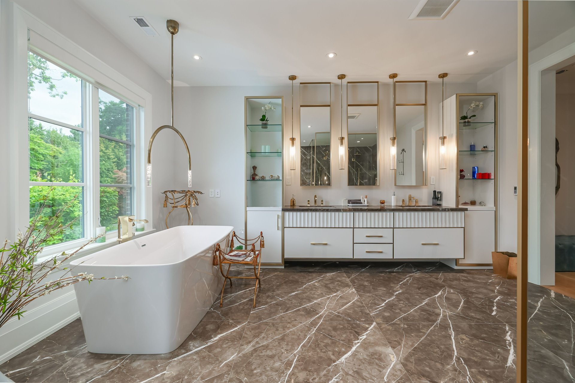 Exquisite Luxury Finishes